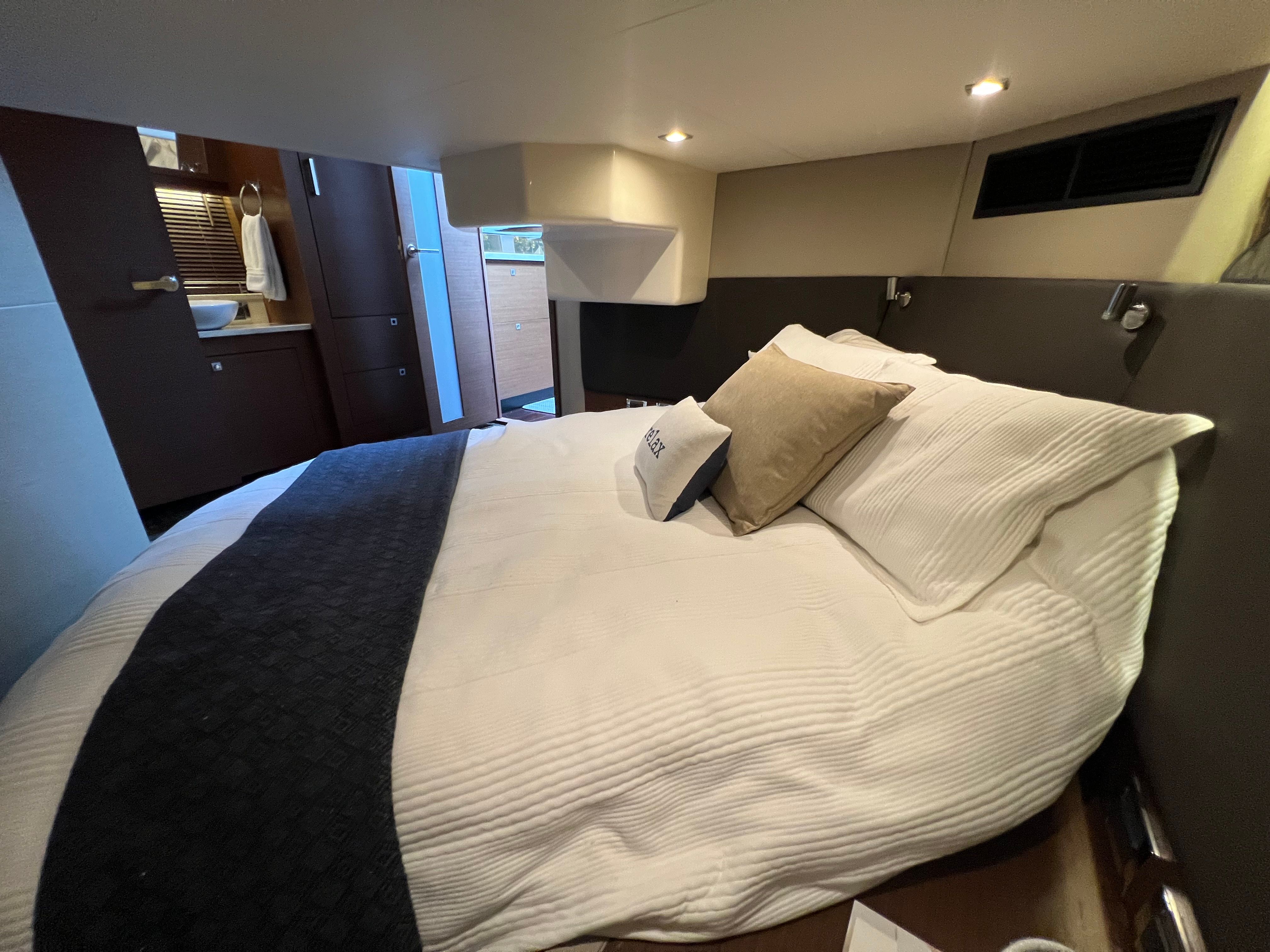 2016 Sea Ray 470 SUNDANCER Image Thumbnail #64