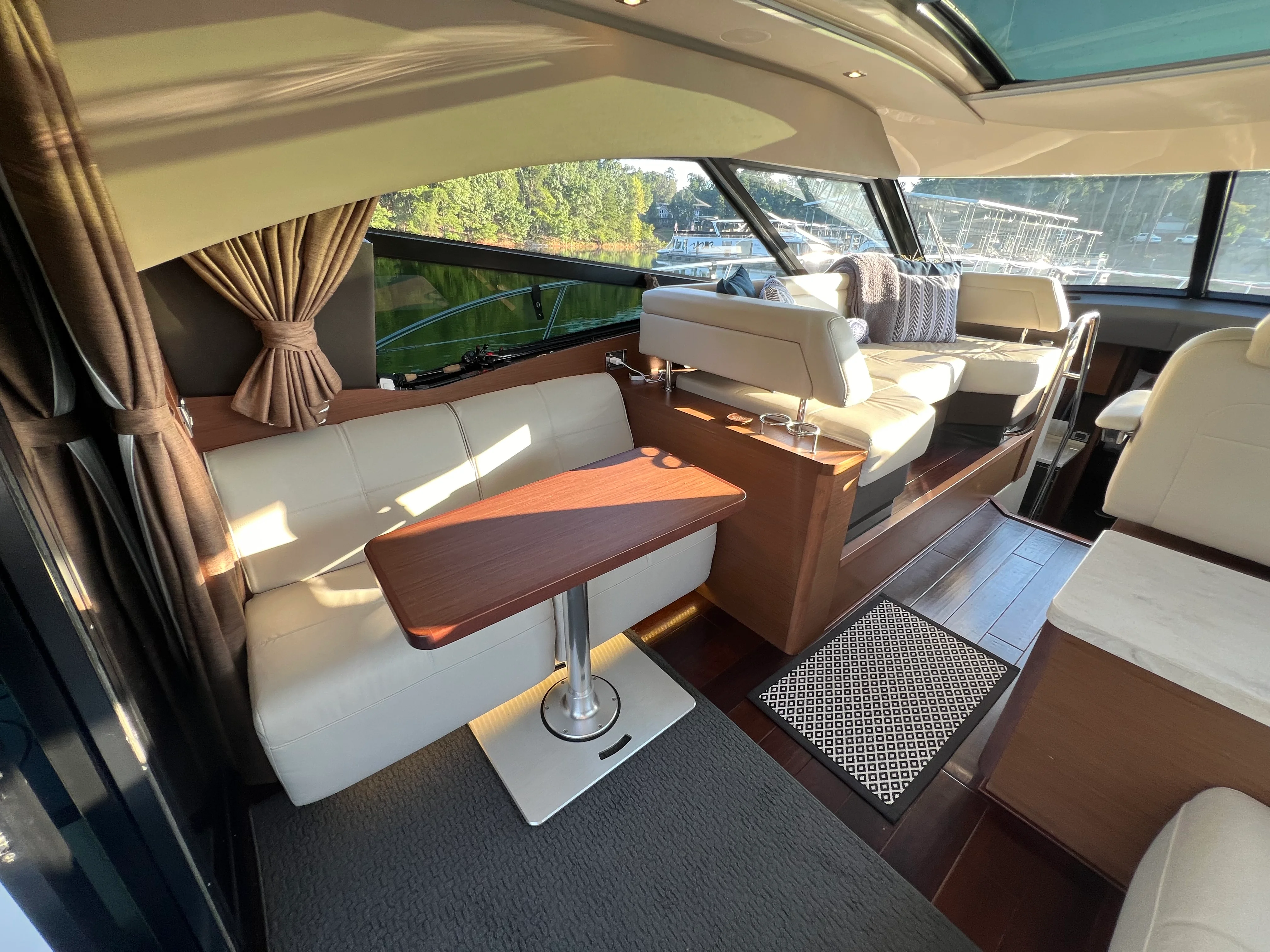 2016 Sea Ray 470 SUNDANCER Image Thumbnail #40