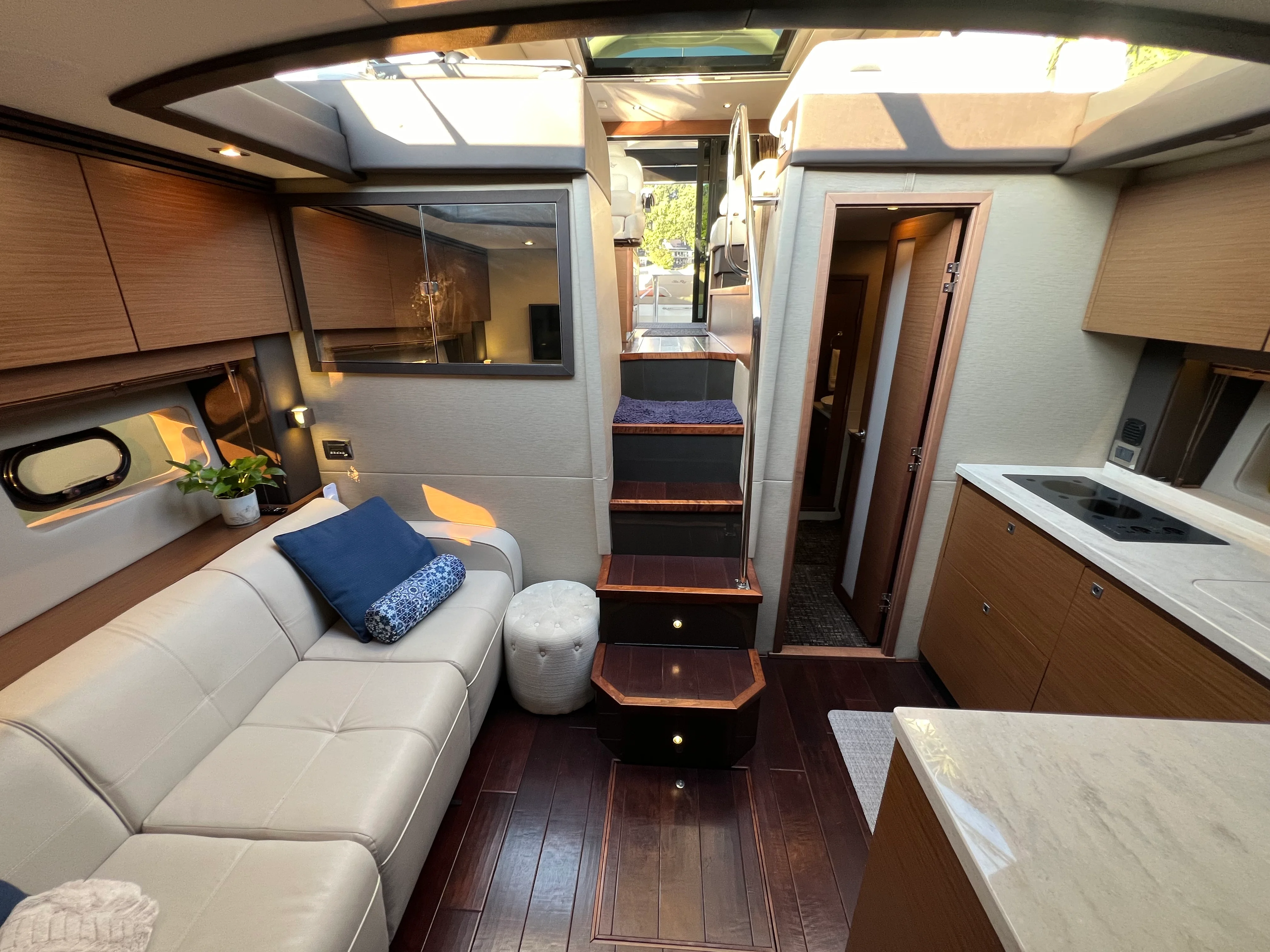 2016 Sea Ray 470 SUNDANCER Image Thumbnail #53