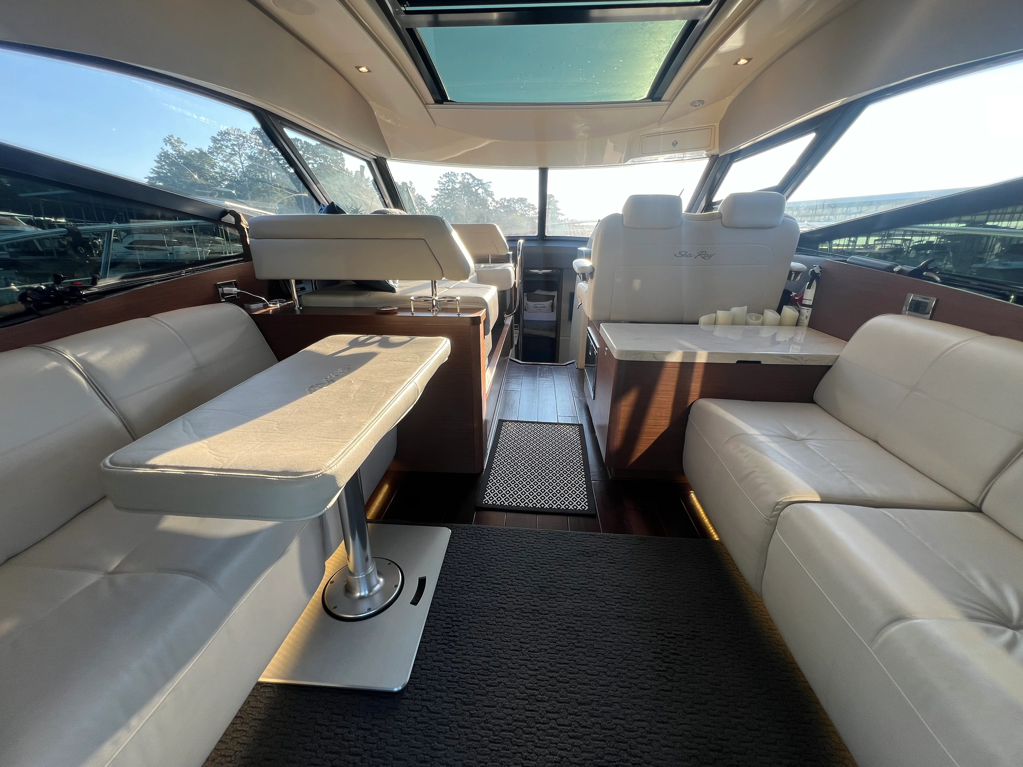 2016 Sea Ray 470 SUNDANCER Image Thumbnail #37