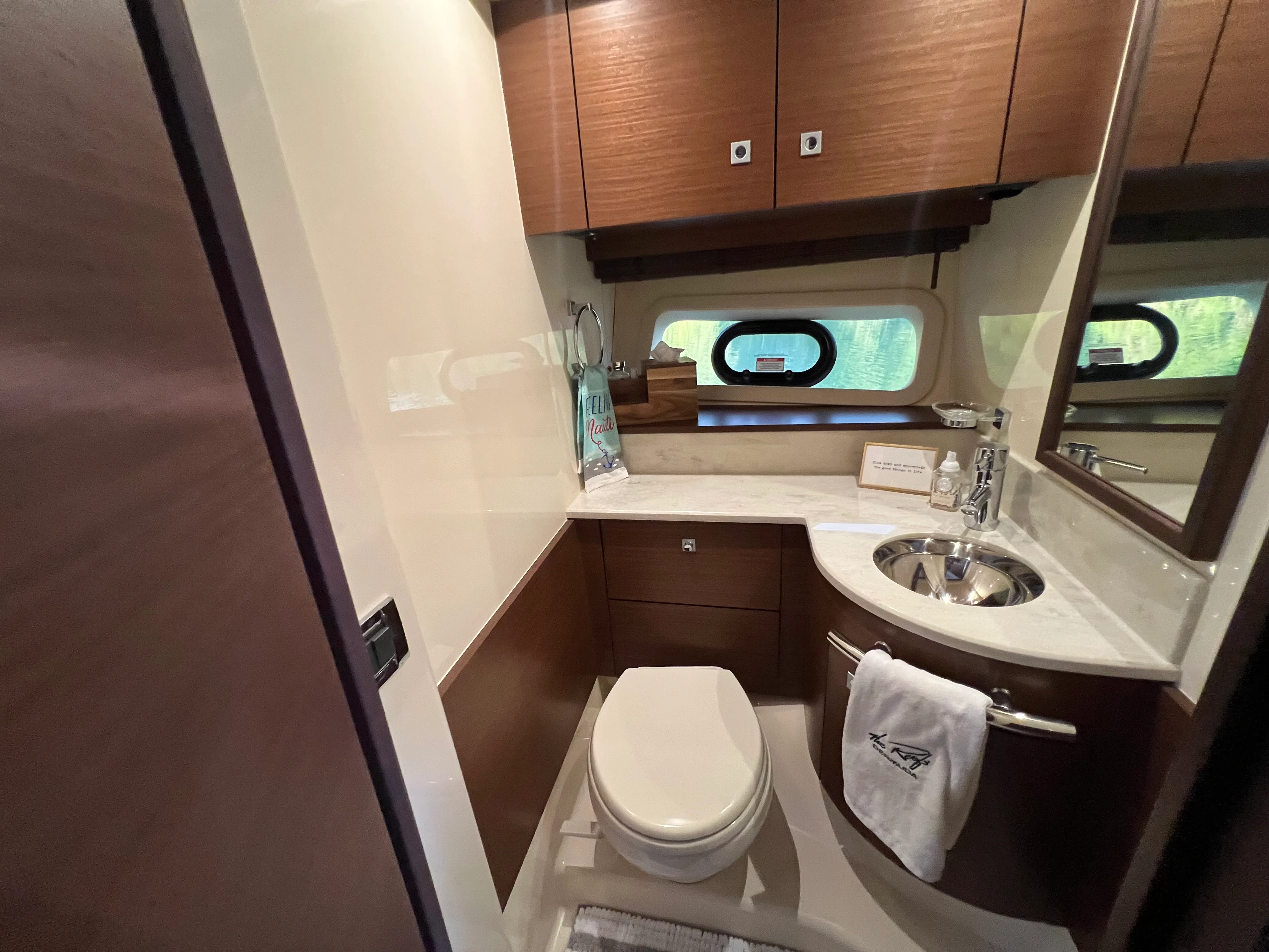 2016 Sea Ray 470 SUNDANCER Image Thumbnail #56