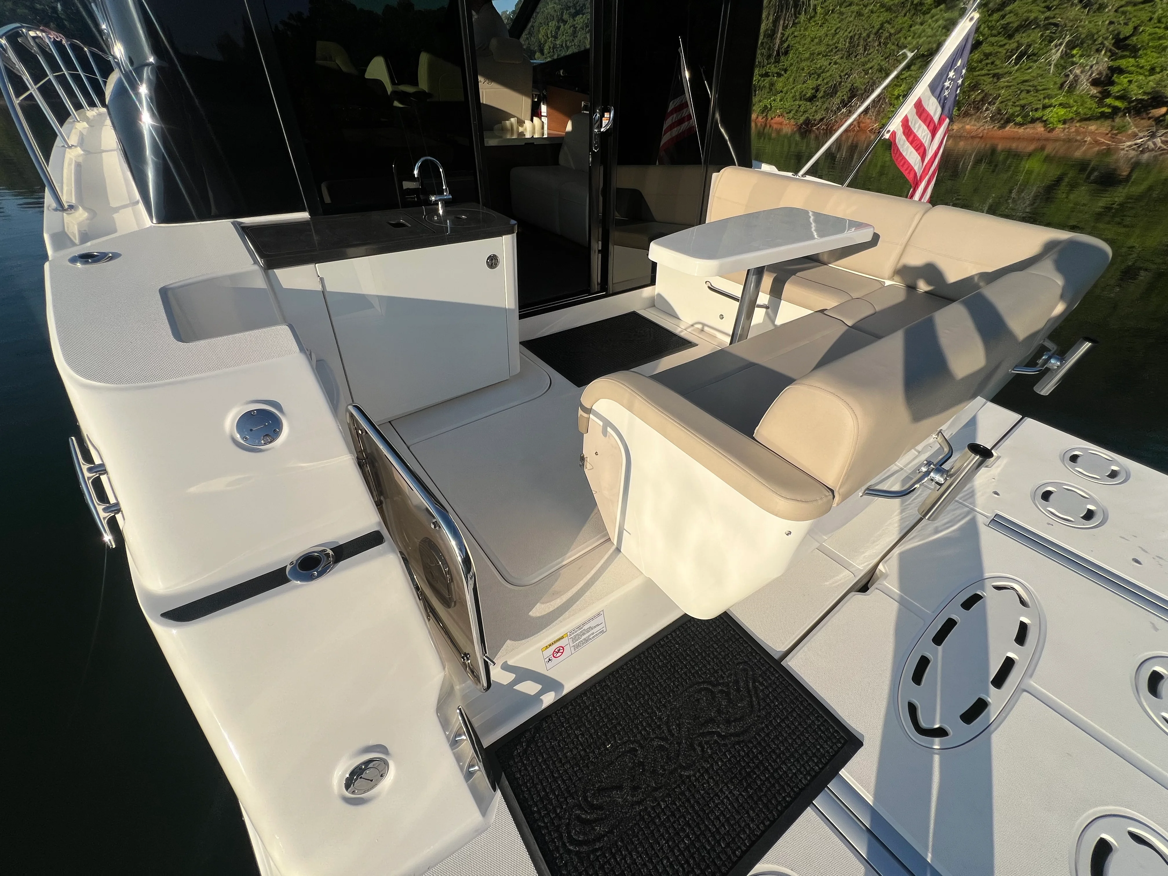 2016 Sea Ray 470 SUNDANCER Image Thumbnail #16