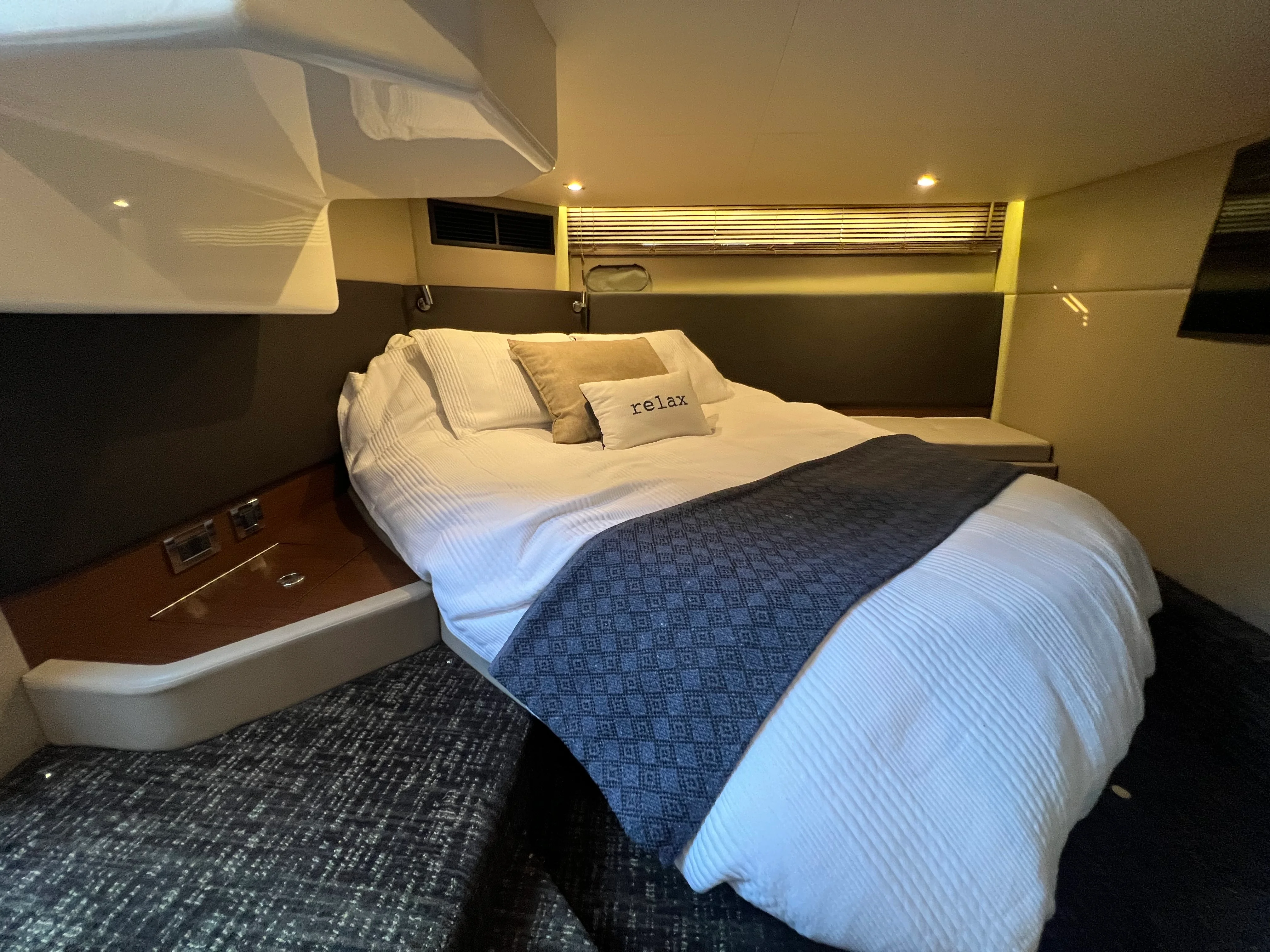 2016 Sea Ray 470 SUNDANCER Image Thumbnail #63