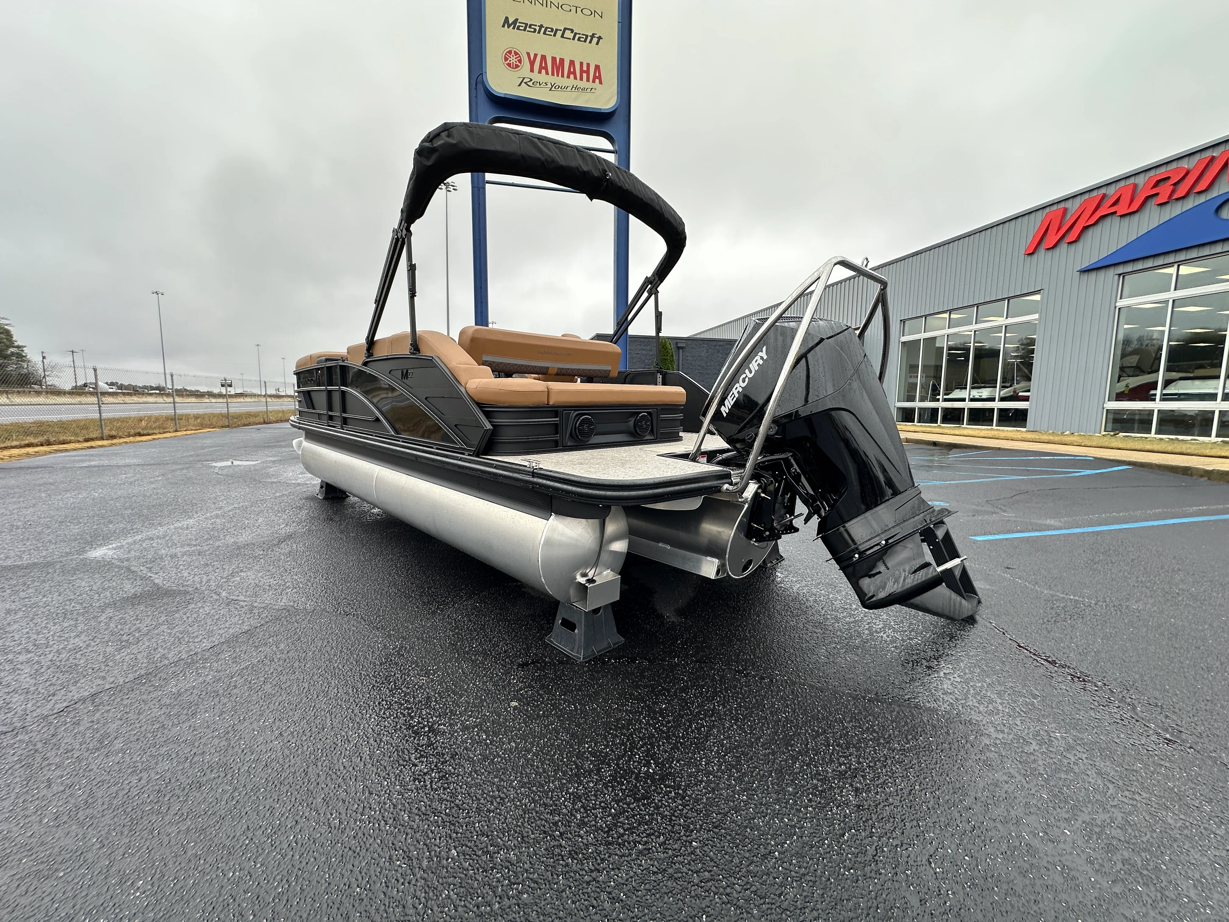 Thumbnail 4 for 2026 Bennington 22MSB