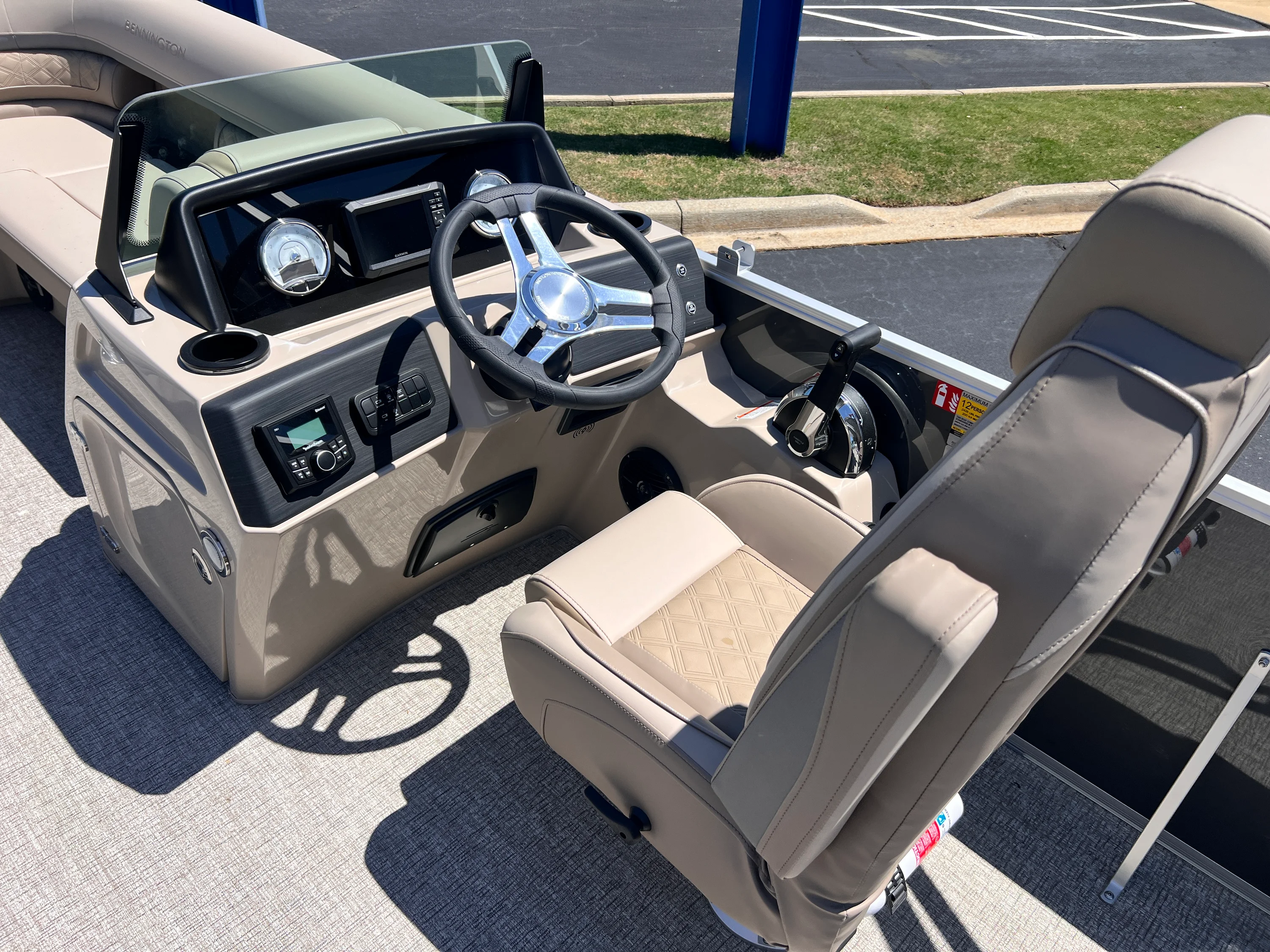 2026 Bennington 22 SSB Image Thumbnail #9