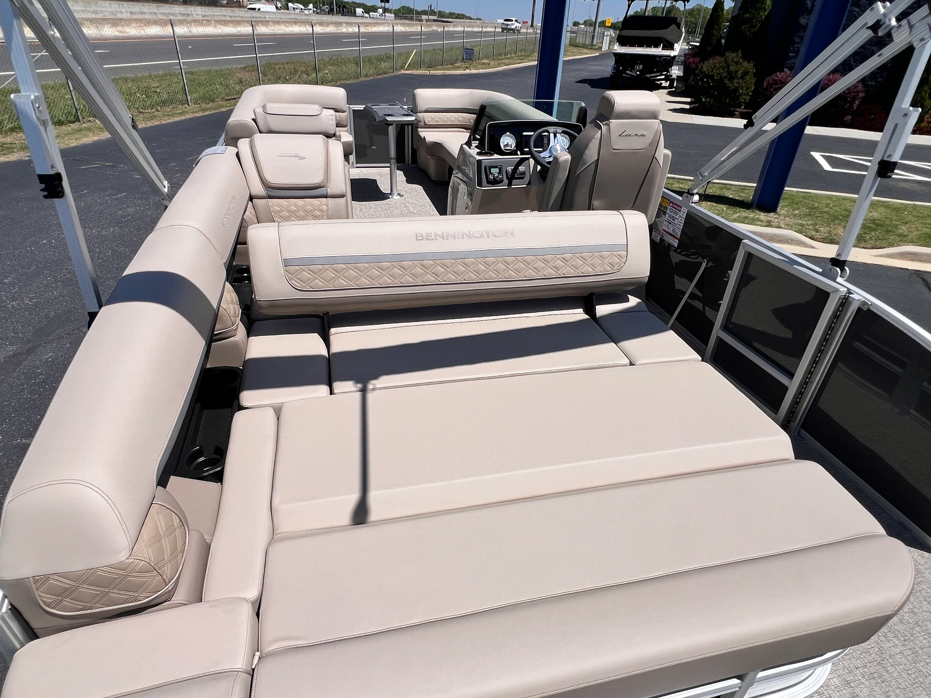 2026 Bennington 22 SSB Image Thumbnail #7