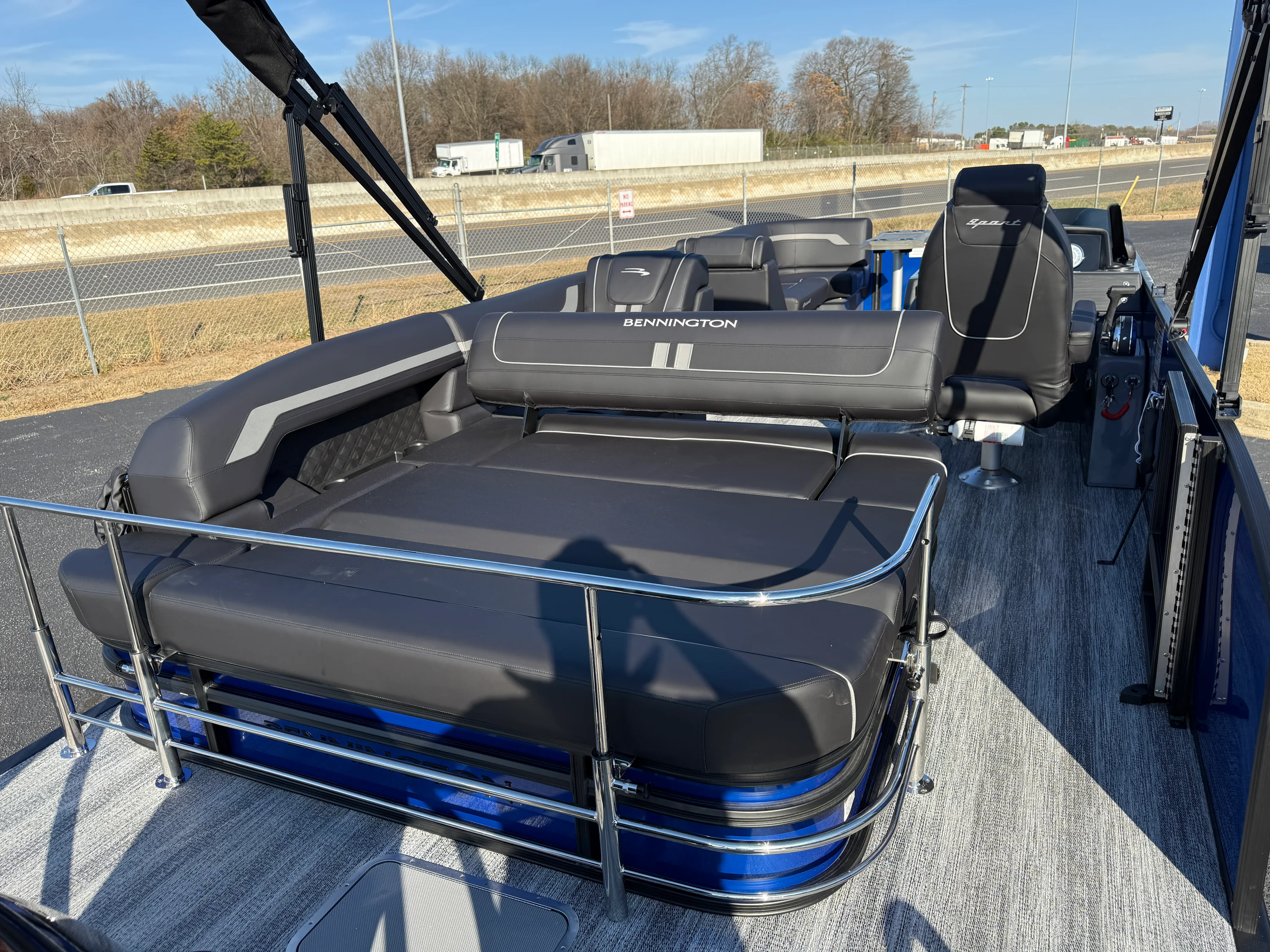 2026 Bennington 23SSB Image Thumbnail #10