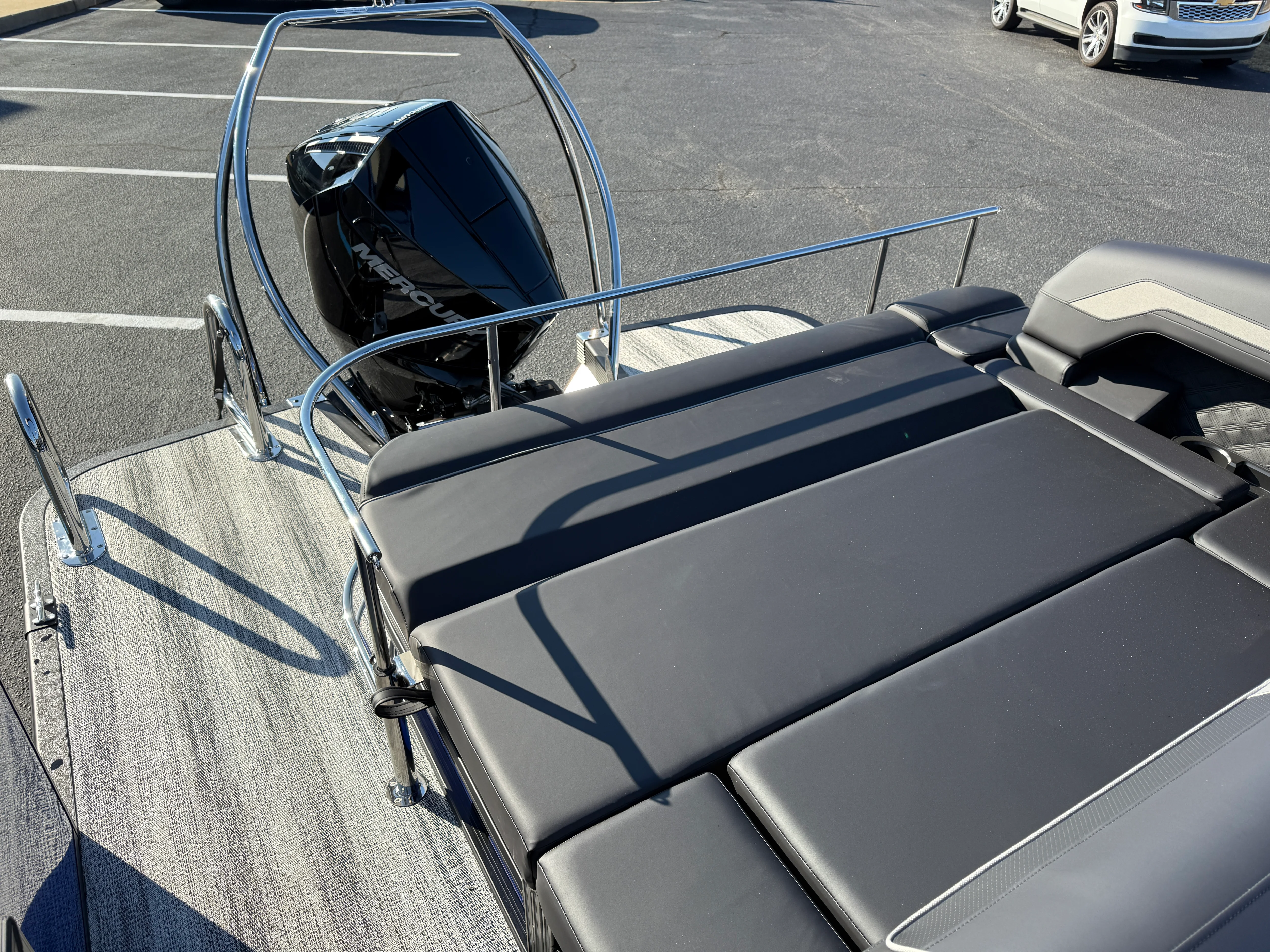 2026 Bennington 23SSB Image Thumbnail #9