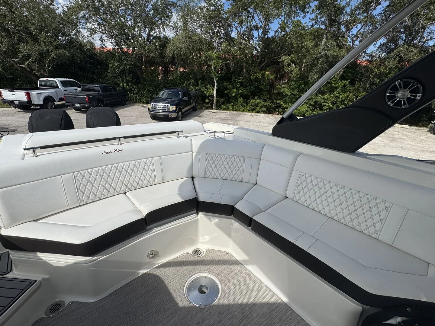 2019 Sea Ray 310 SLX OUTBOARD Image Thumbnail #10