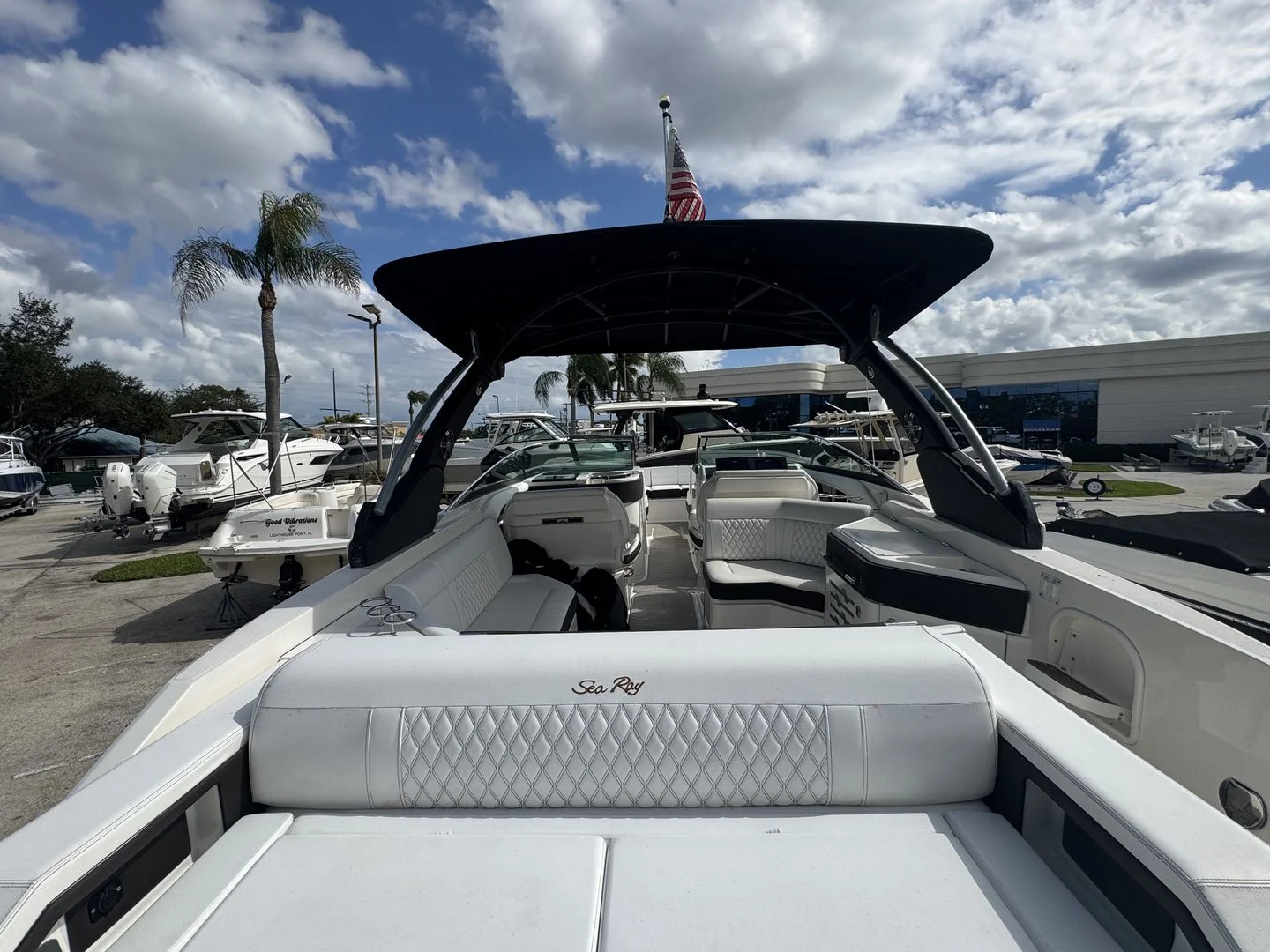 2019 Sea Ray 310 SLX OUTBOARD Image Thumbnail #6