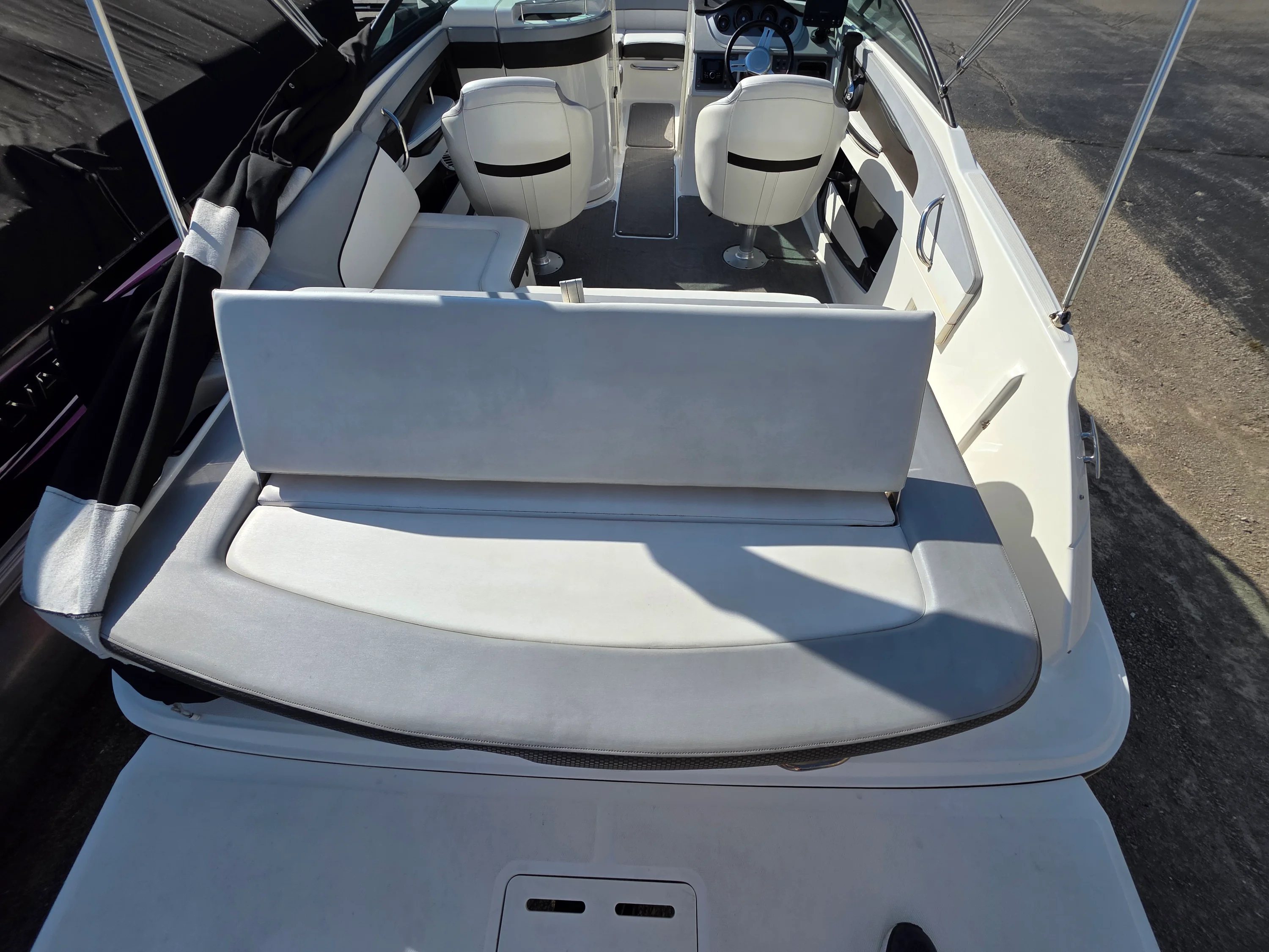 2017 Sea Ray 220 SDX Image Thumbnail #16