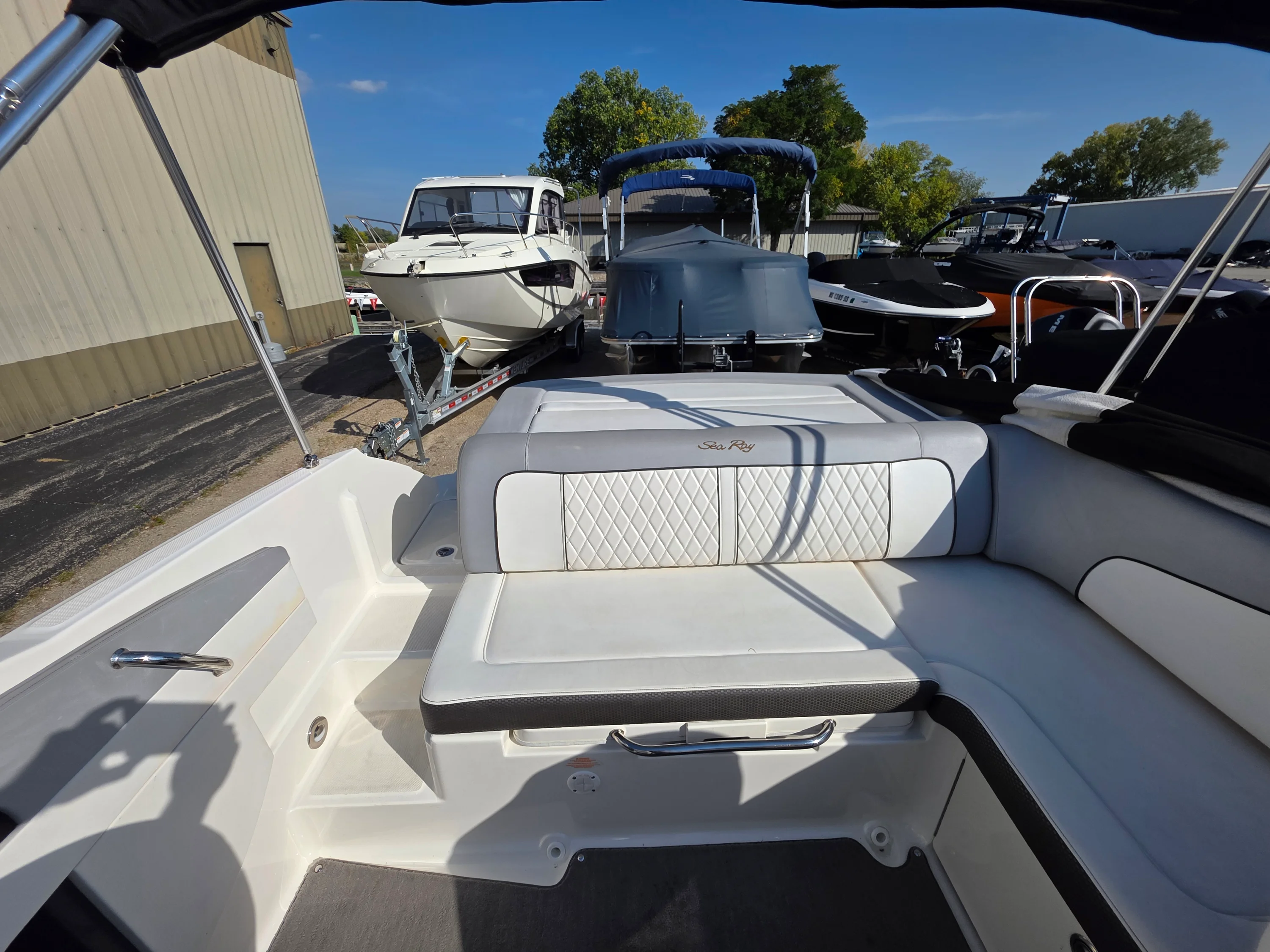 2017 Sea Ray 220 SDX Image Thumbnail #13