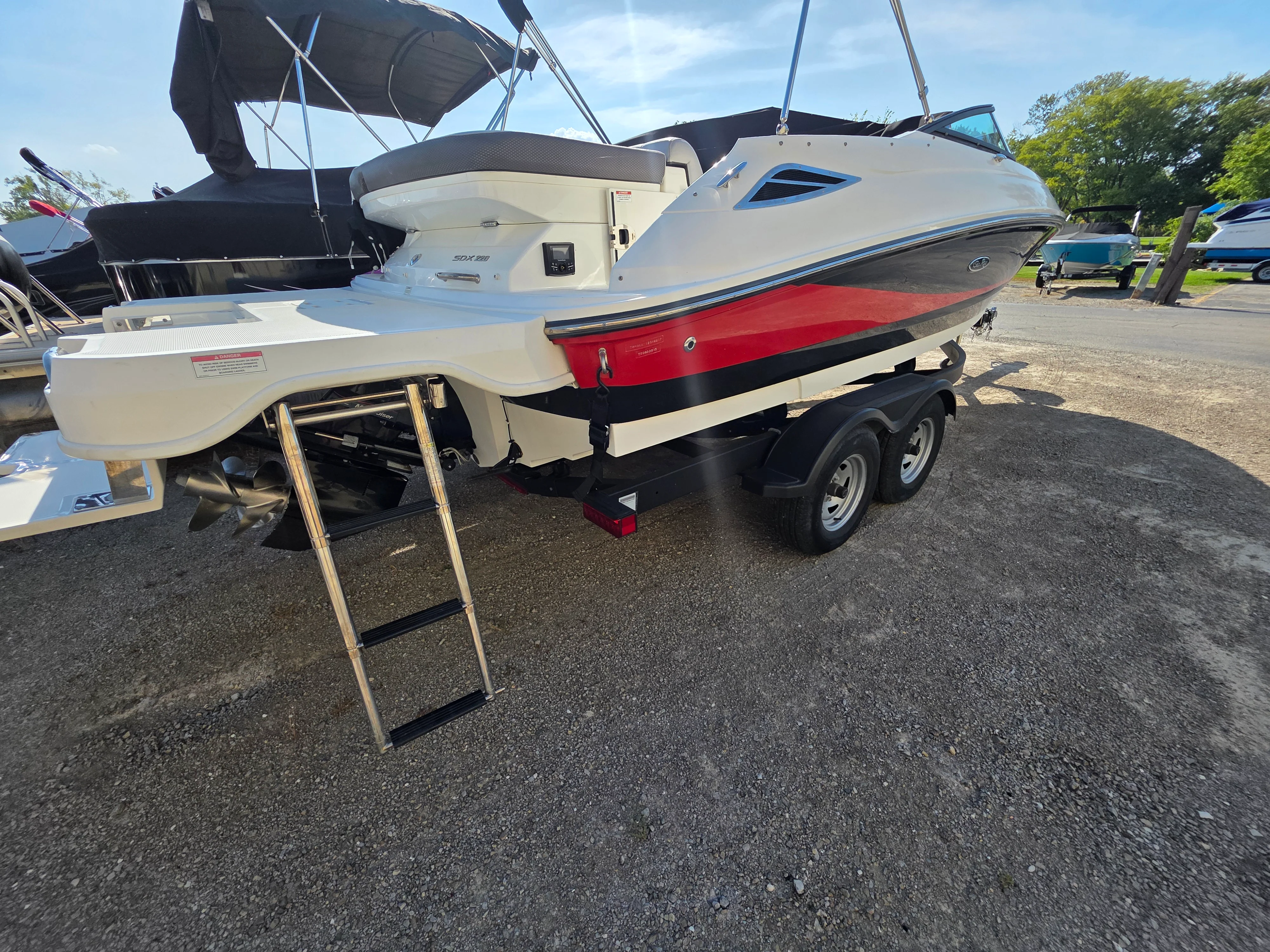 2017 Sea Ray 220 SDX Image Thumbnail #3