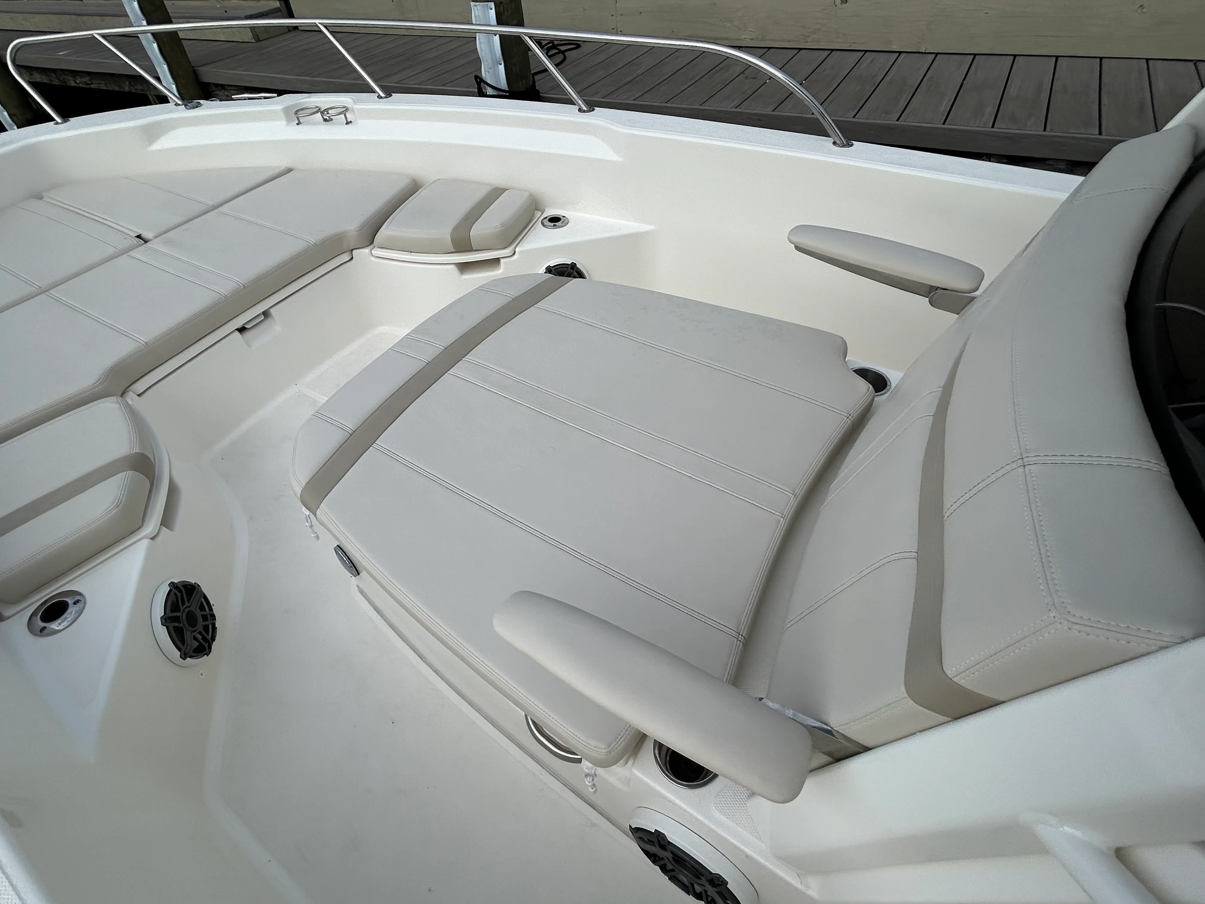 2024 Boston Whaler 25 DAUNTLESS Image Thumbnail #14