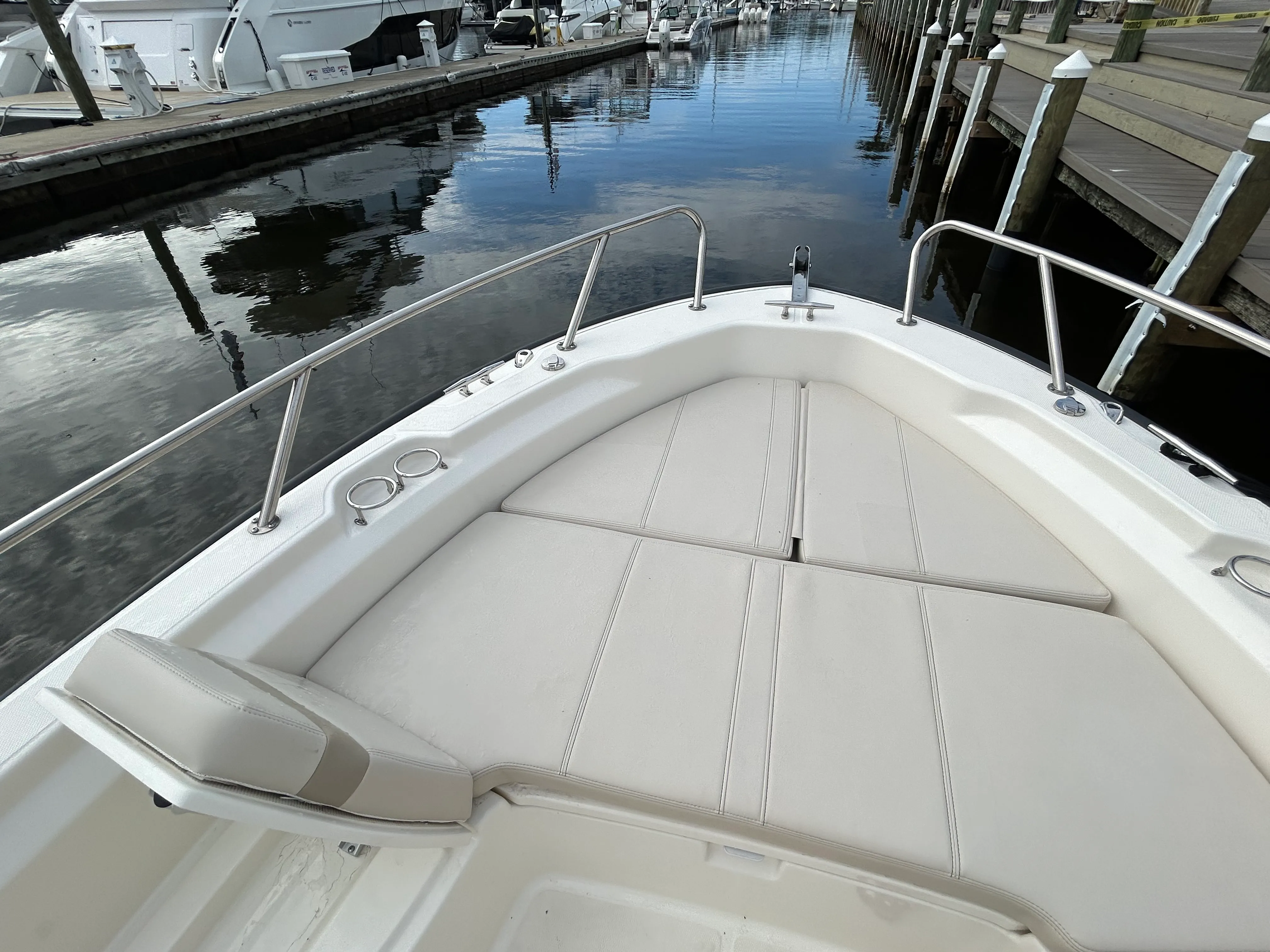 2024 Boston Whaler 25 DAUNTLESS Image Thumbnail #10