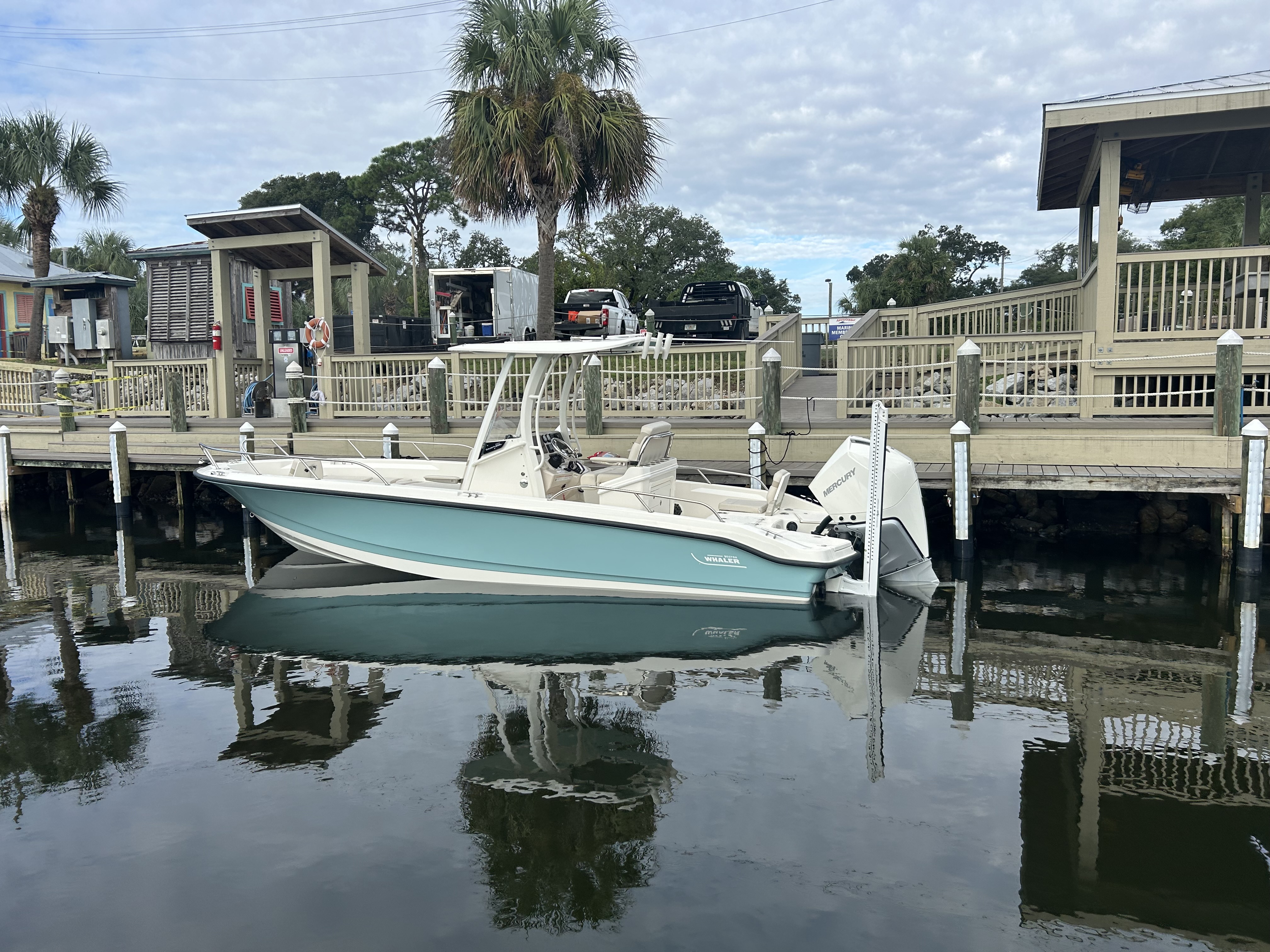 2024 Boston Whaler 25 DAUNTLESS Image Thumbnail #4