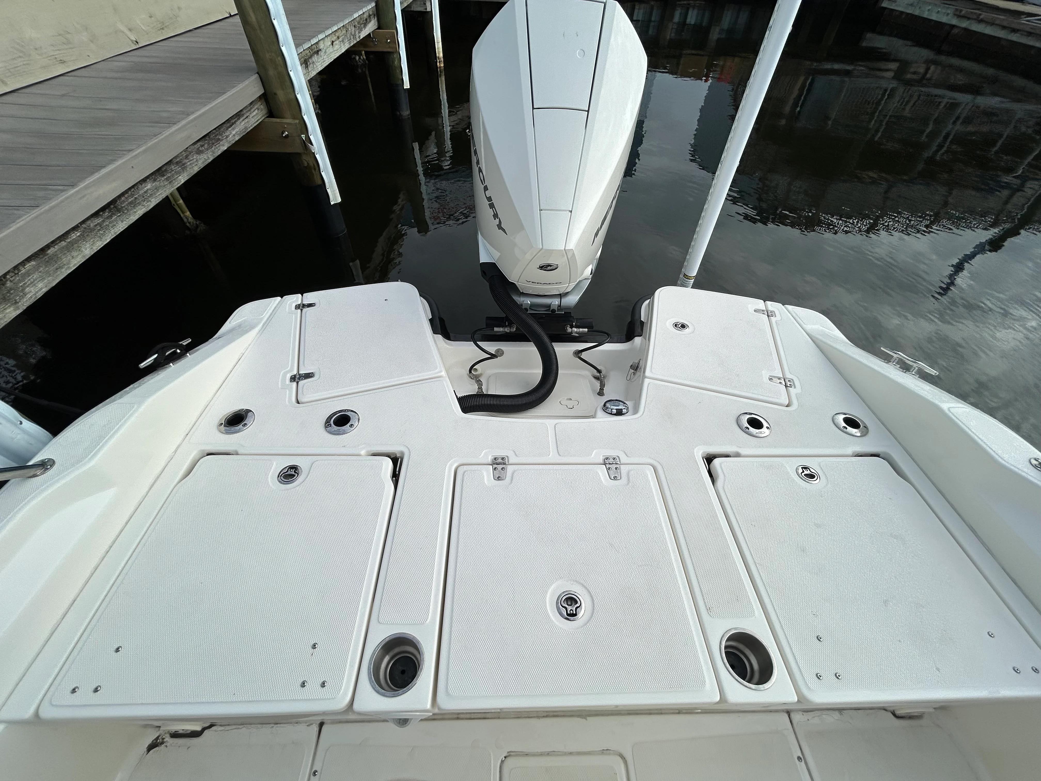 2024 Boston Whaler 250 DAUNTLESS Image Thumbnail #23