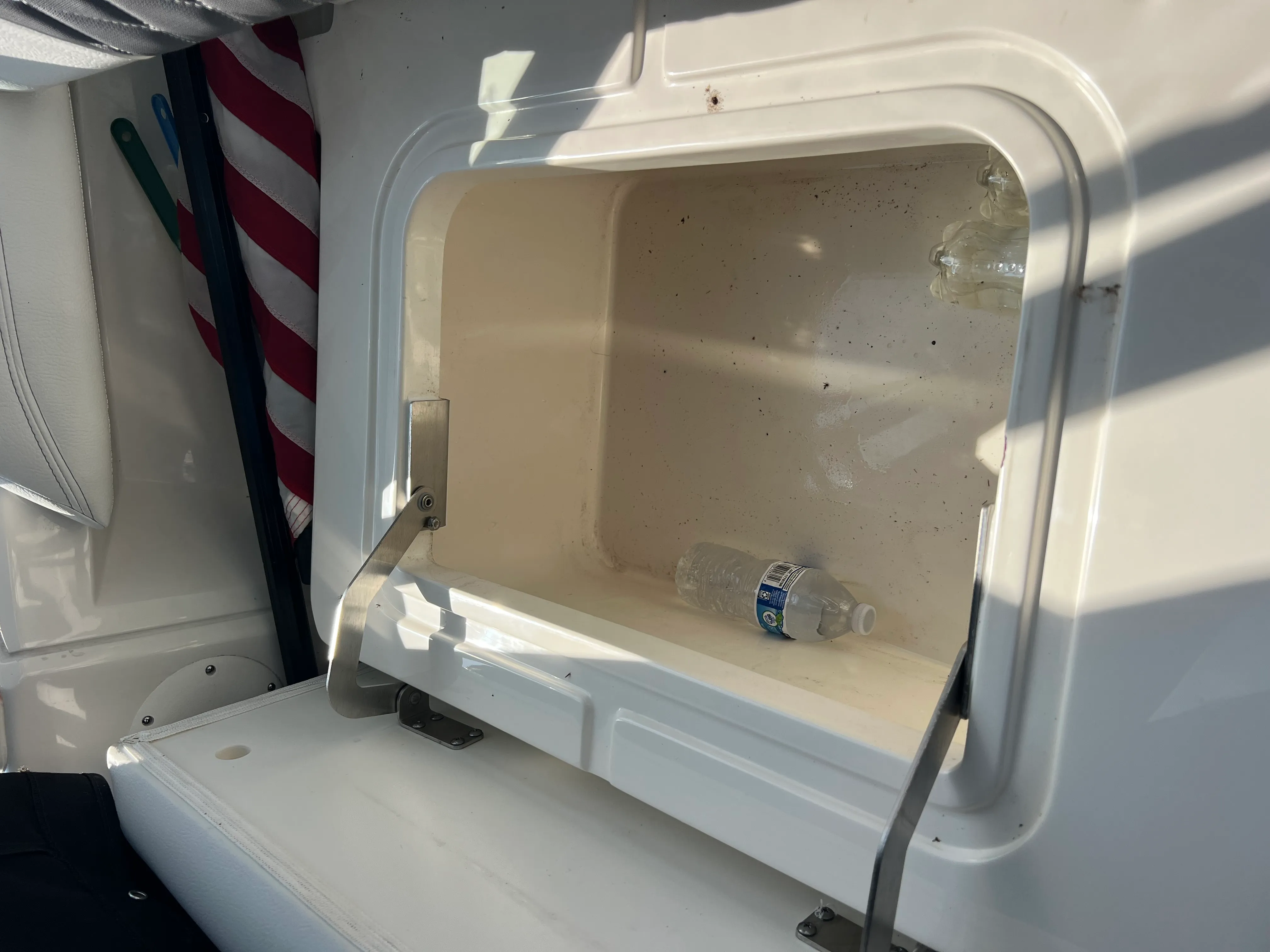 2022 Cobia 240 DUAL CONSOLE Image Thumbnail #28