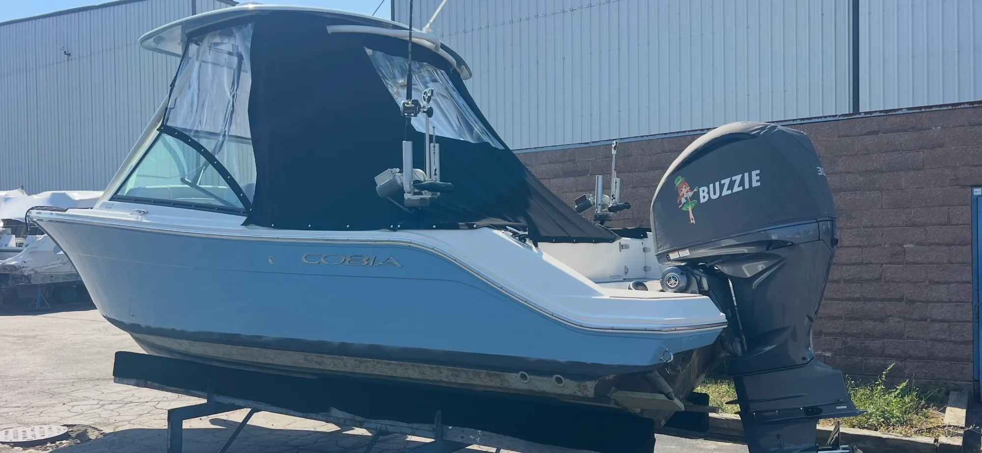2022 Cobia 240 DUAL CONSOLE Image Thumbnail #2