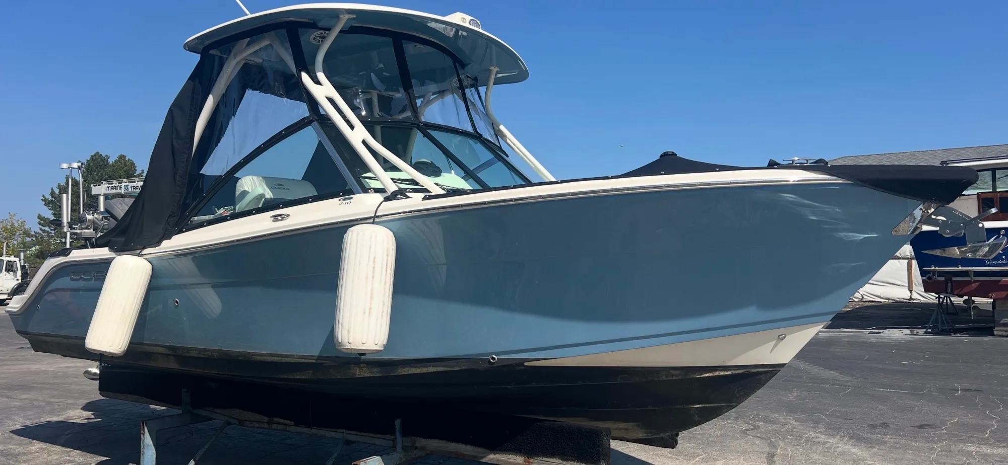 2022 Cobia 240 DUAL CONSOLE Image Thumbnail #3