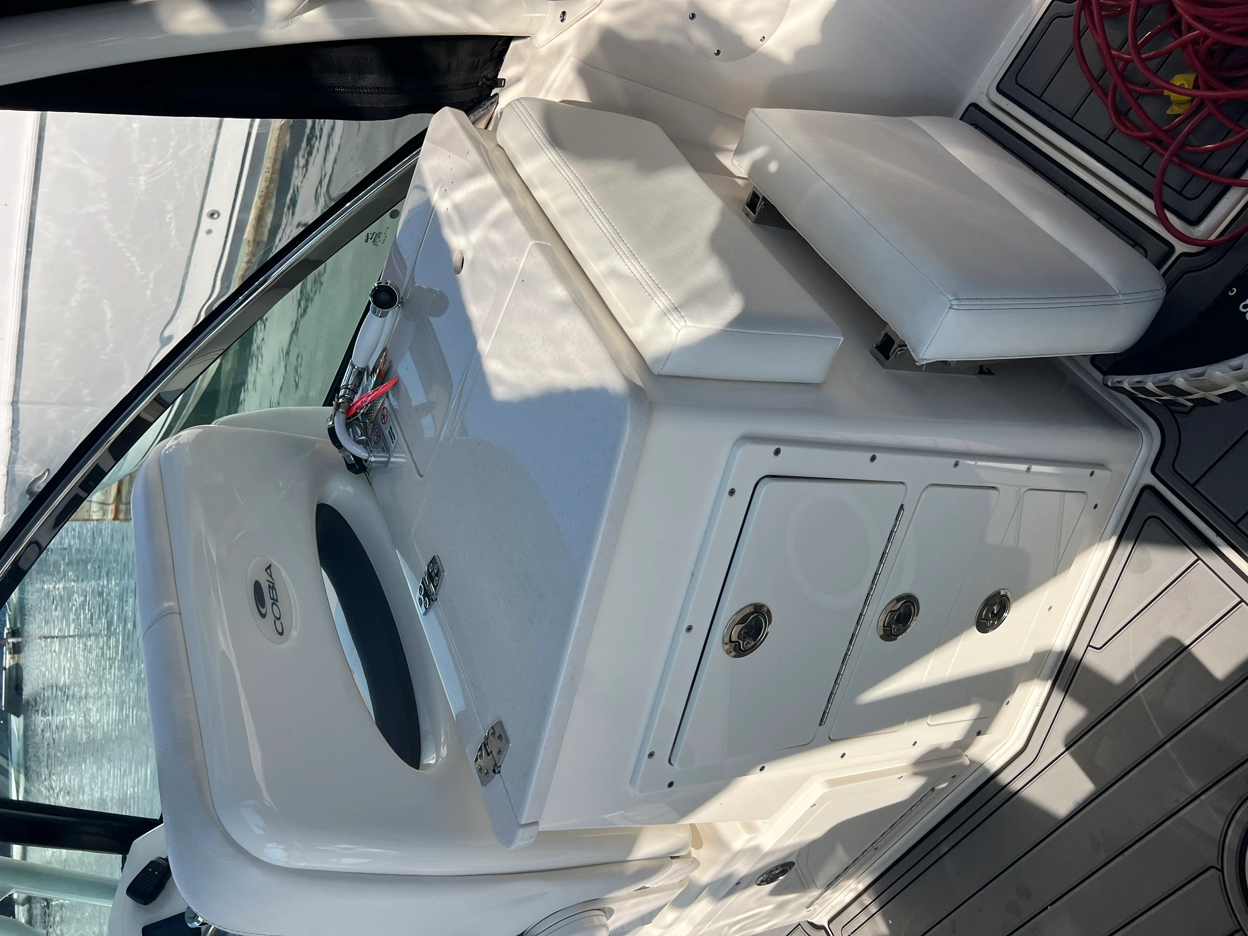2022 Cobia 240 DUAL CONSOLE Image Thumbnail #19