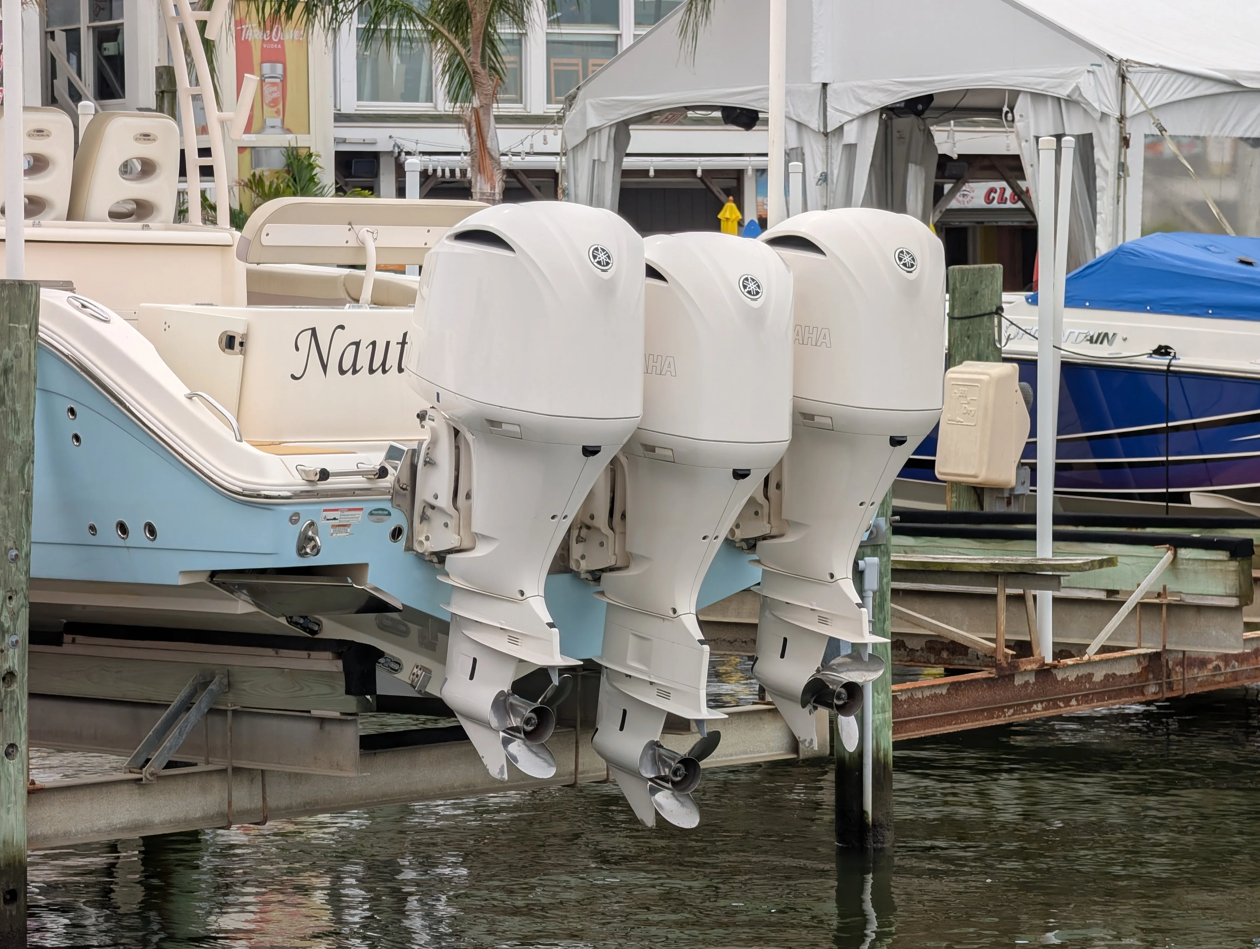 2019 Cobia 344 CC Image Thumbnail #5