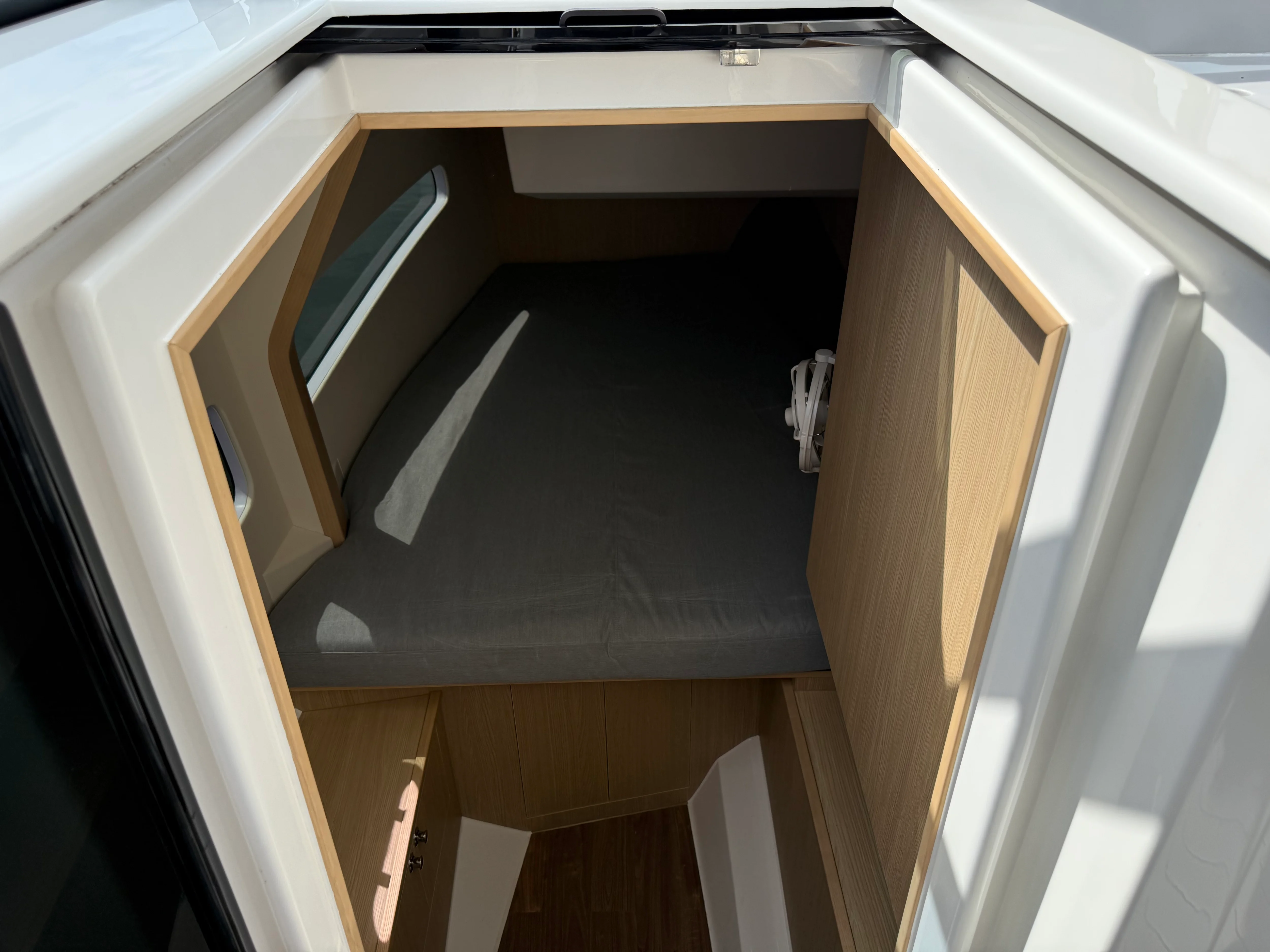 2024 Aquila 32 Sport Image Thumbnail #25