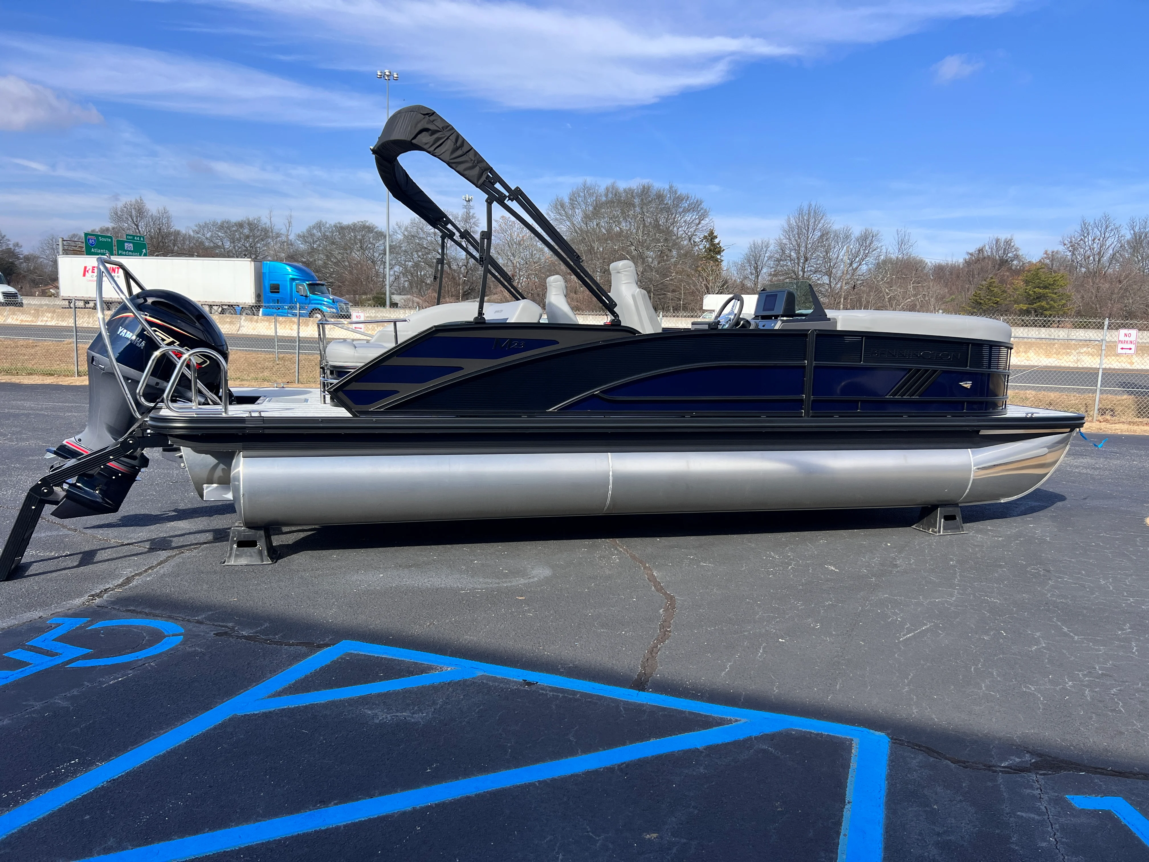 2026 Bennington 23MSB Image Thumbnail #3