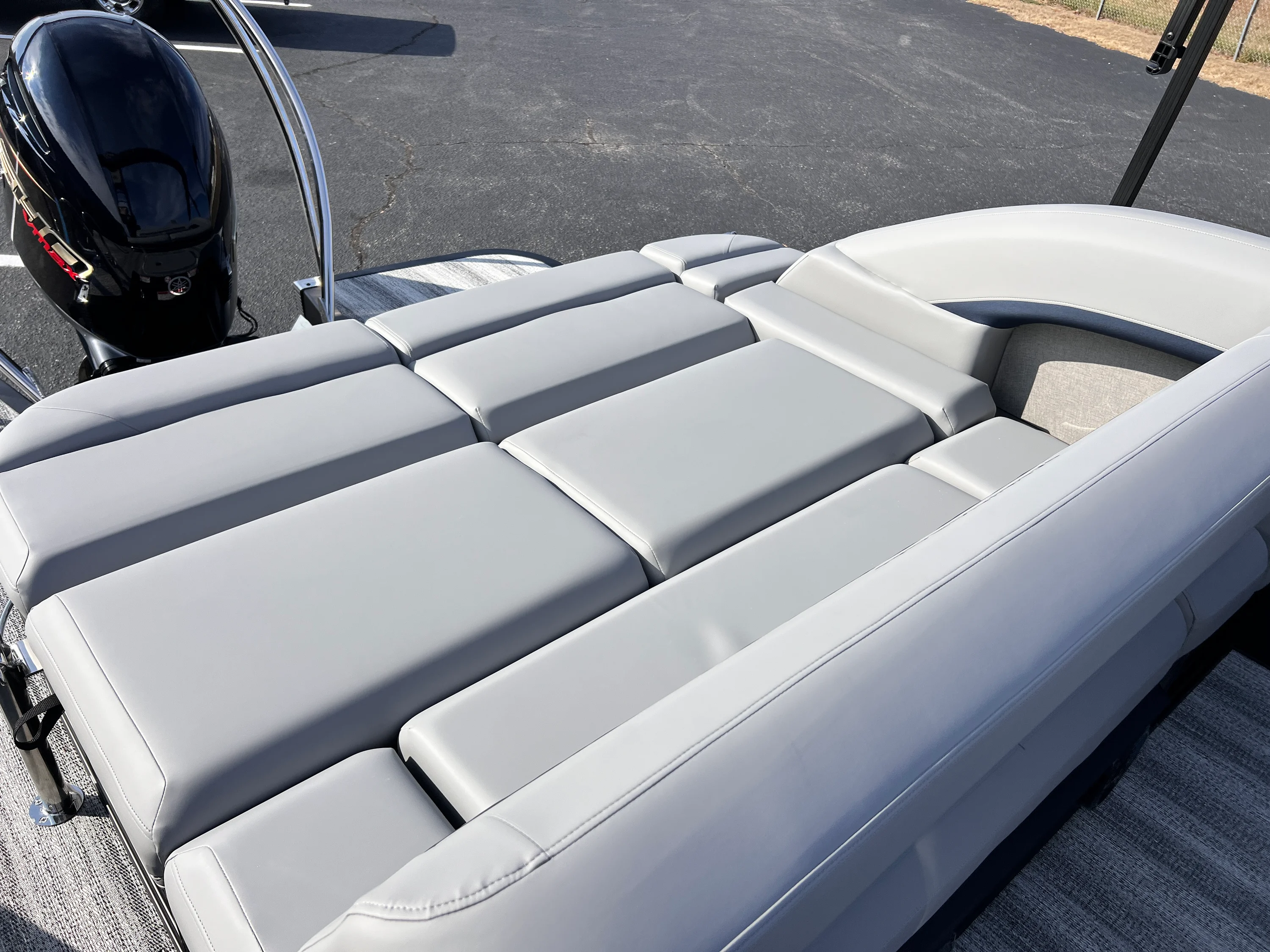 2026 Bennington 23MSB Image Thumbnail #18