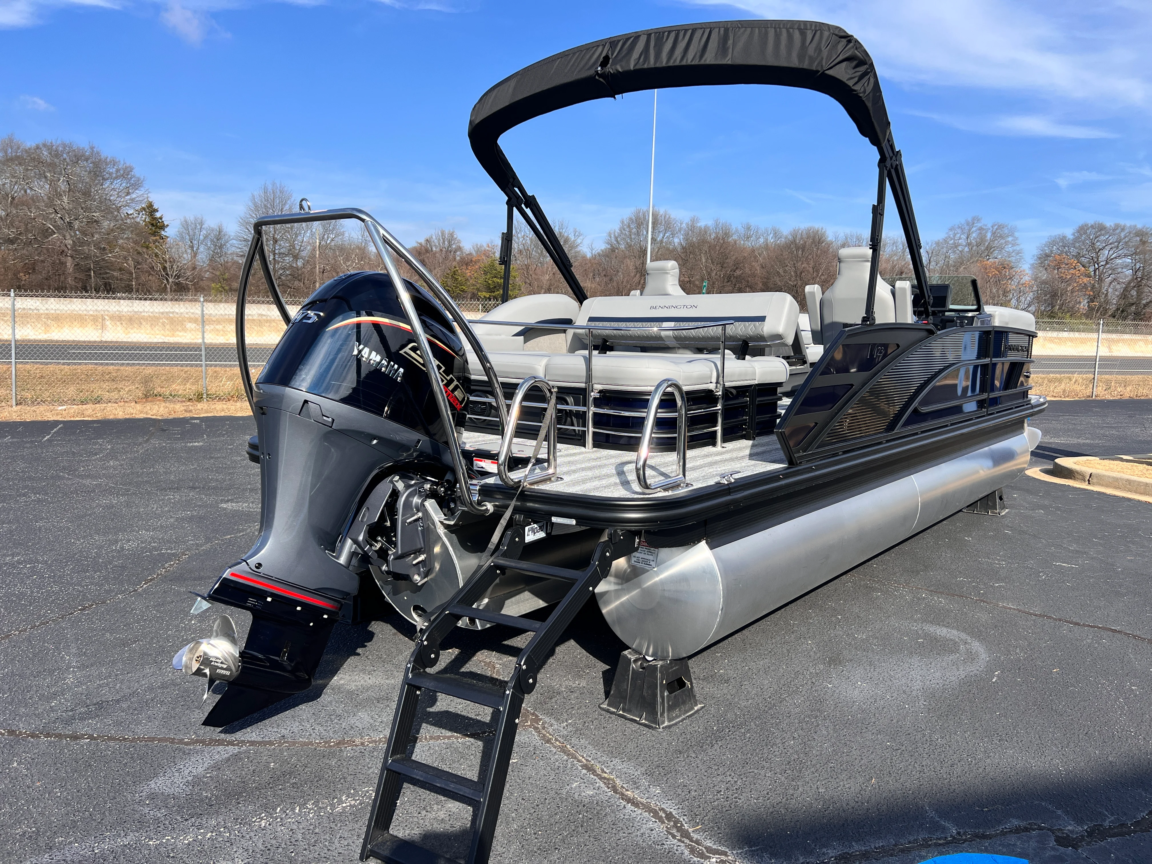 2026 Bennington 23MSB Image Thumbnail #5