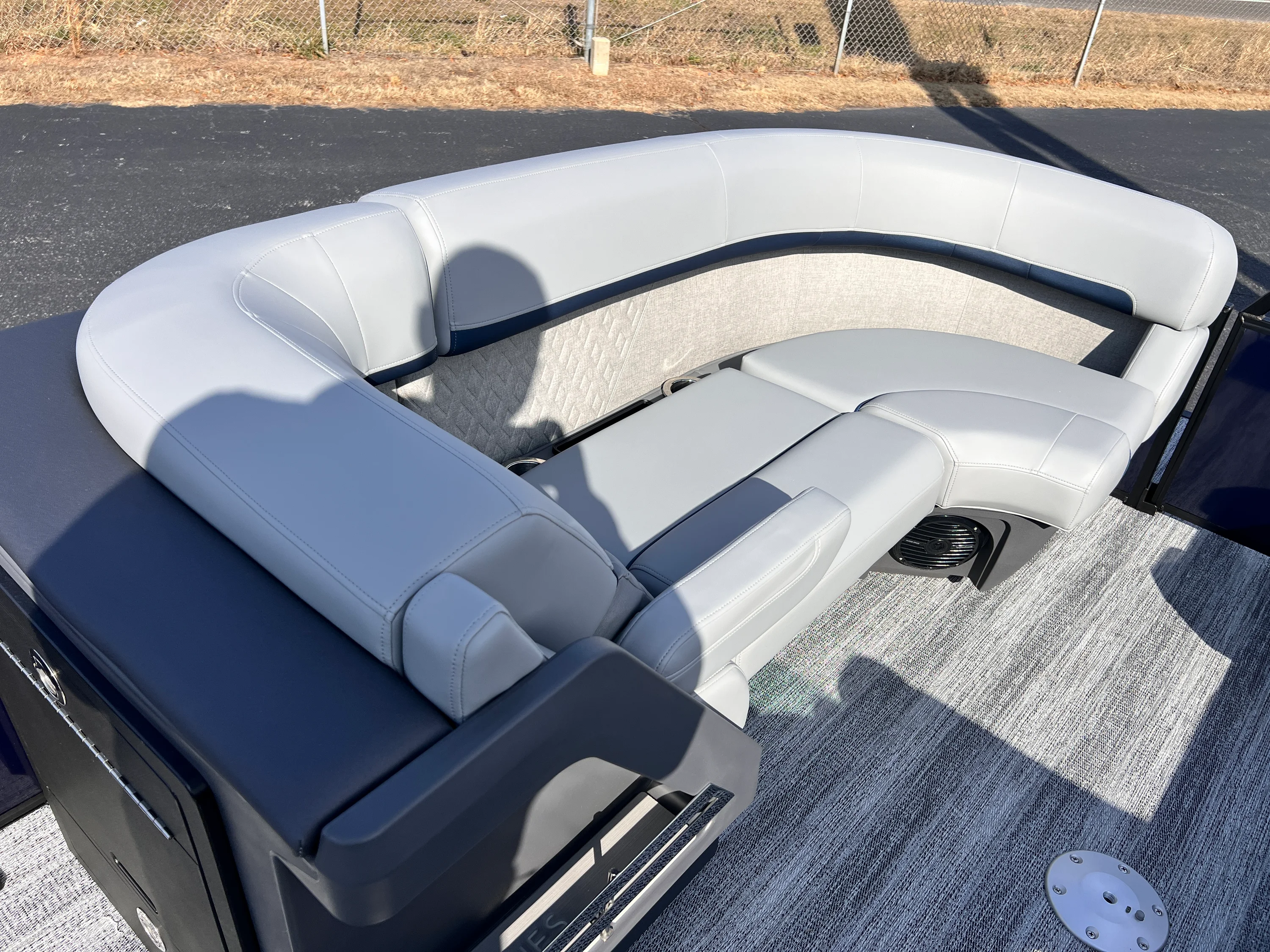 2026 Bennington 23MSB Image Thumbnail #9