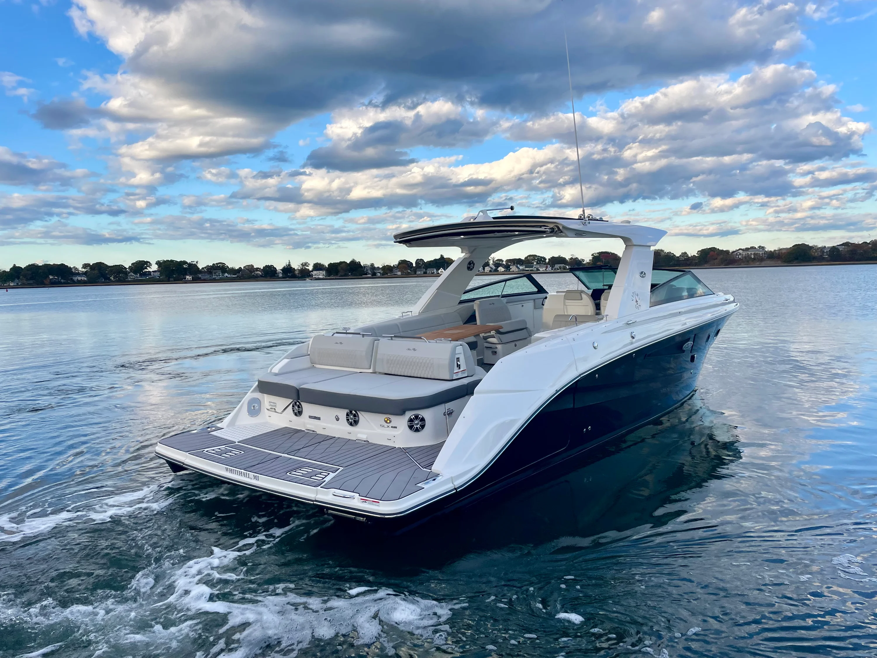 2023 Sea Ray 400 SLX Image Thumbnail #2