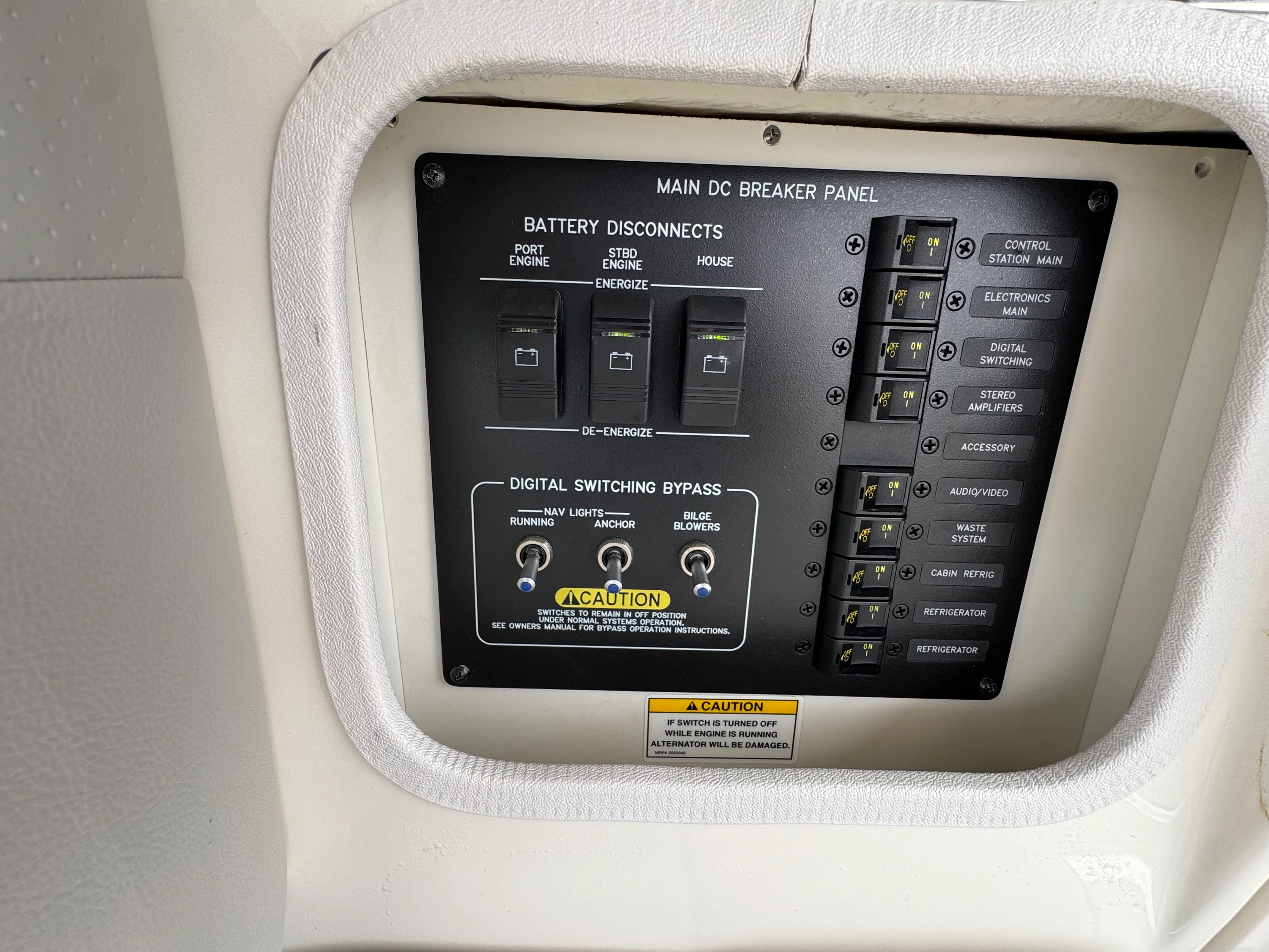 2023 Sea Ray 400 SLX Image Thumbnail #11