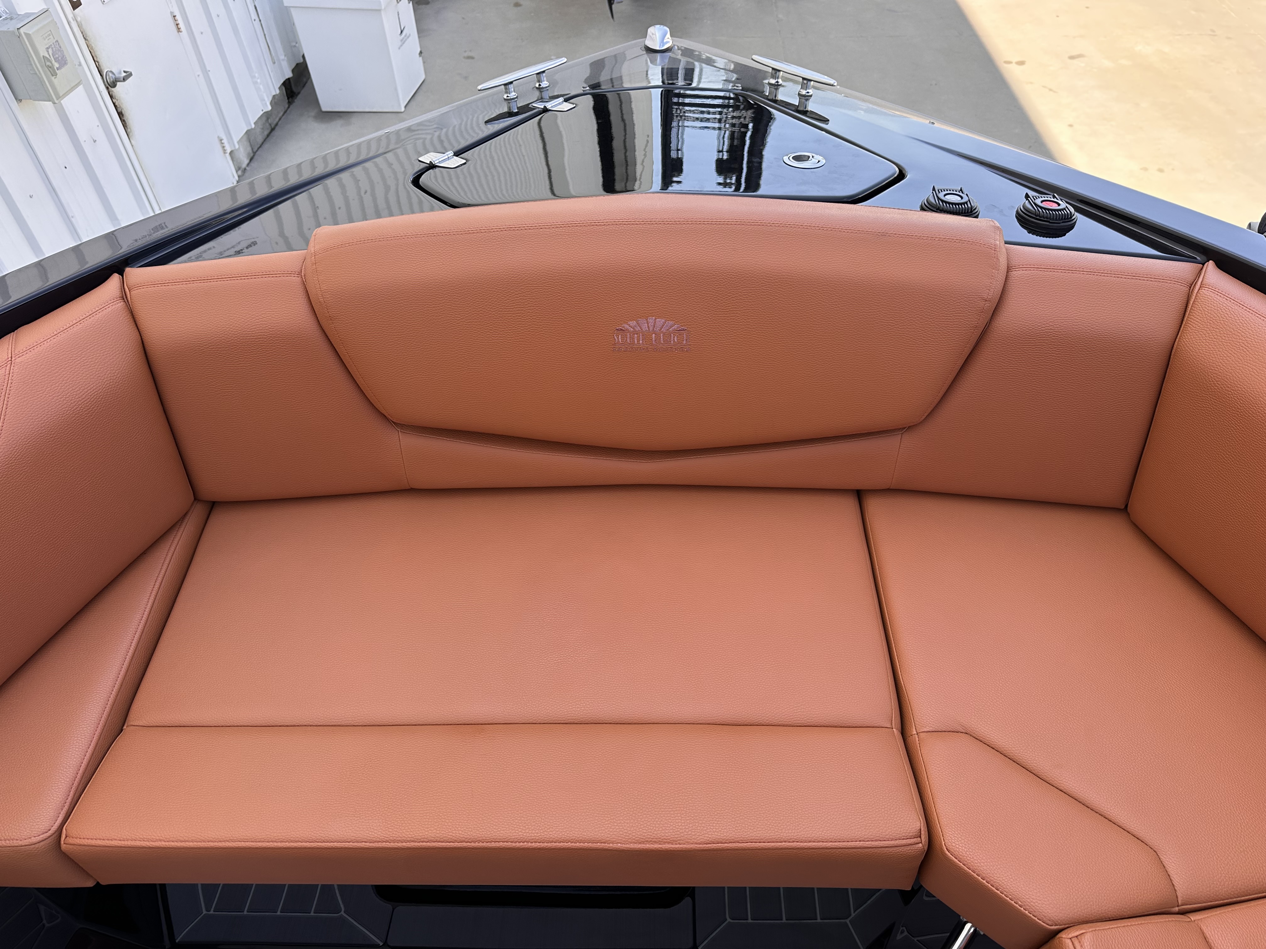 2022 Cruisers Yachts 338 SS OB Image Thumbnail #30