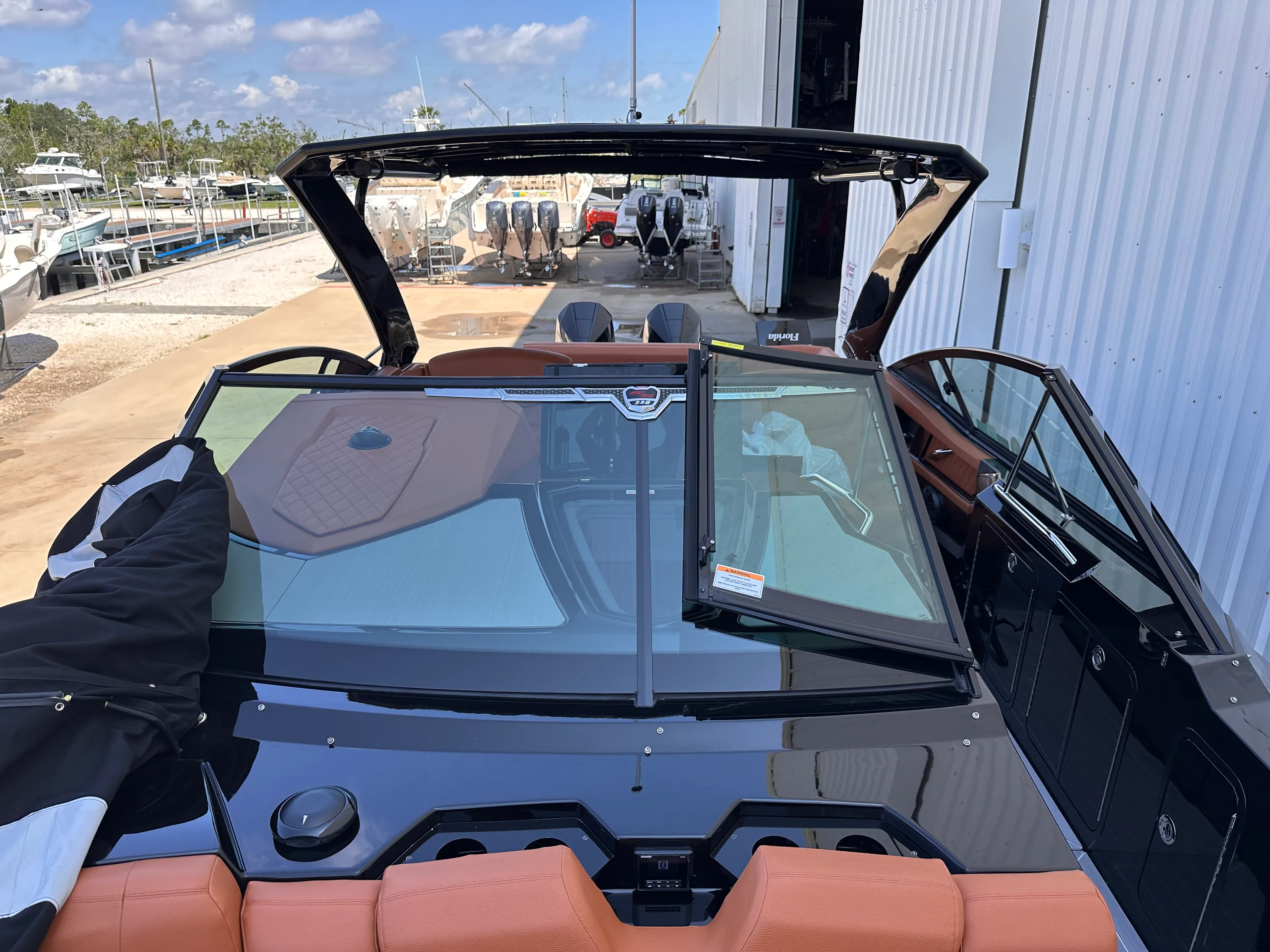 2022 Cruisers Yachts 338 SS OB Image Thumbnail #27