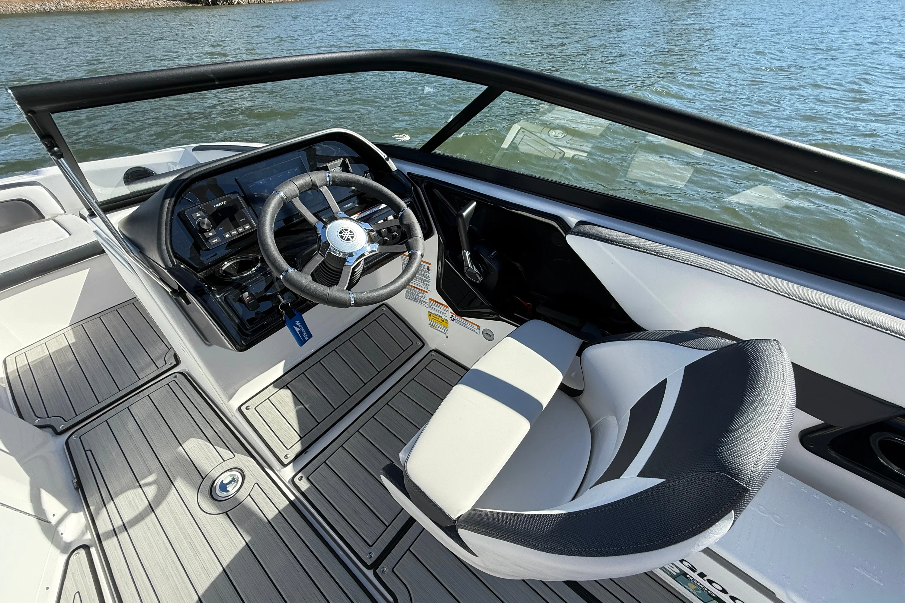 2026 Yamaha 195S Image Thumbnail #15