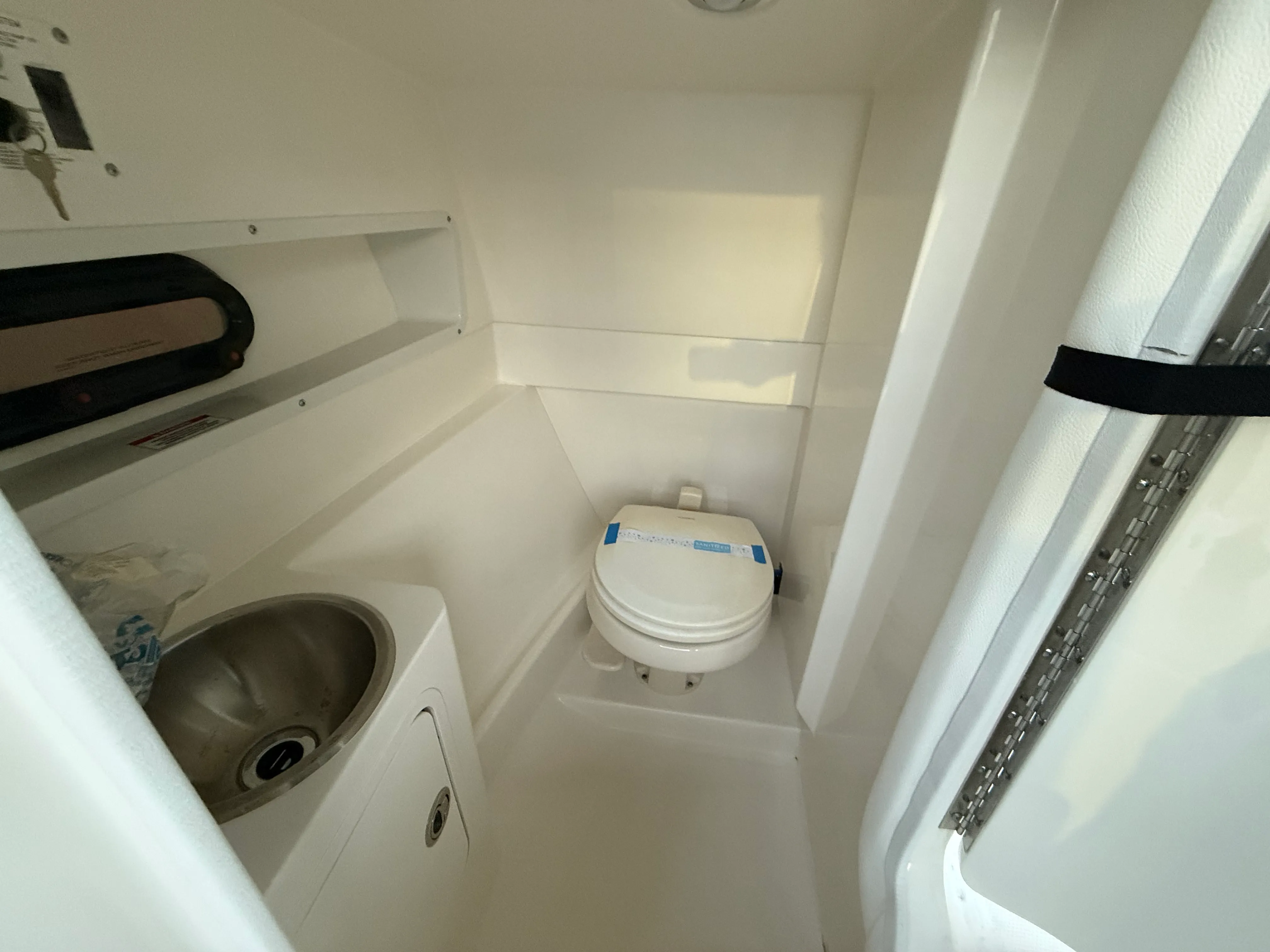 2024 Sea Ray SDX 270 Outboard Image Thumbnail #20