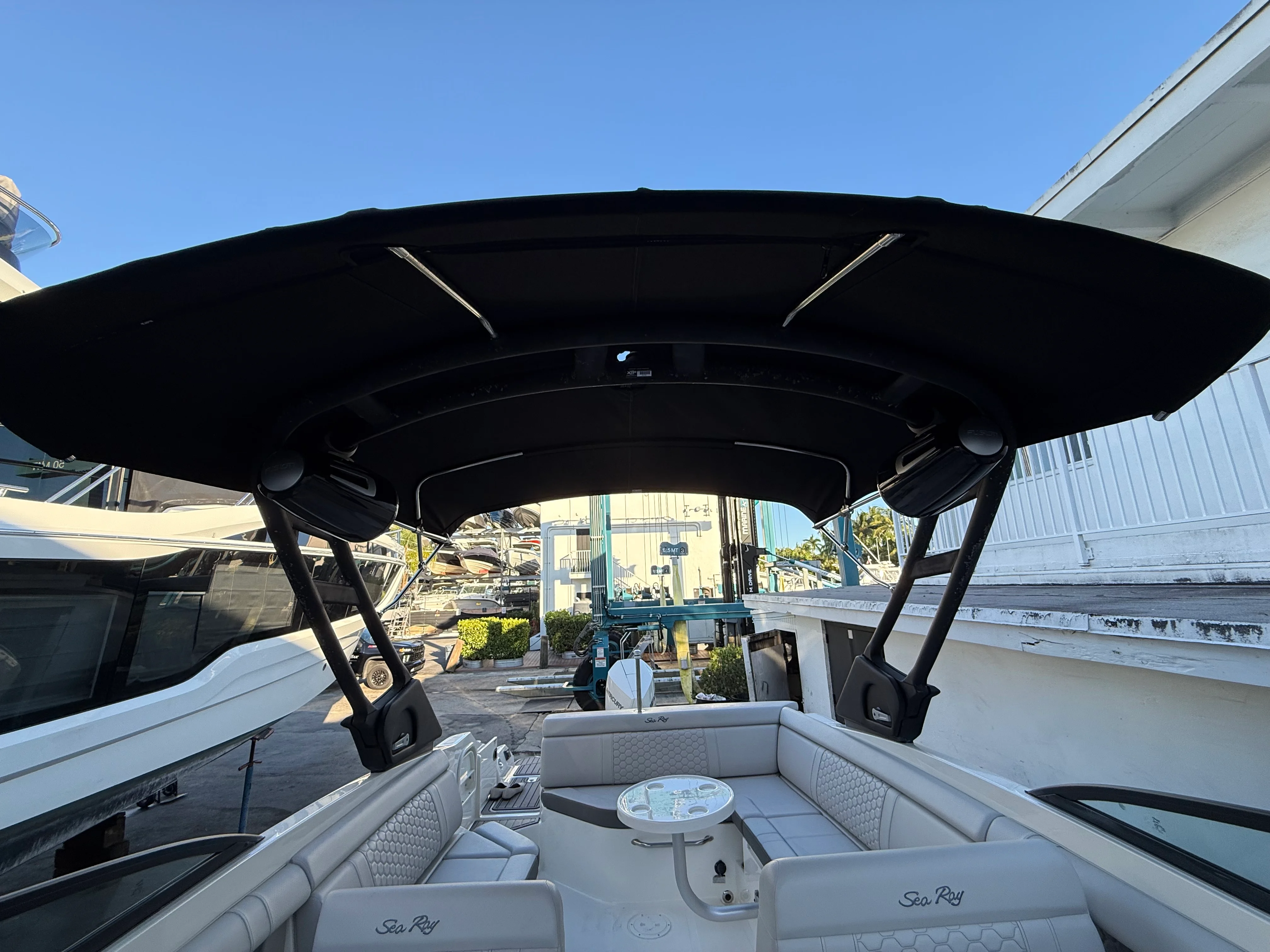 2024 Sea Ray SDX 270 Outboard Image Thumbnail #19