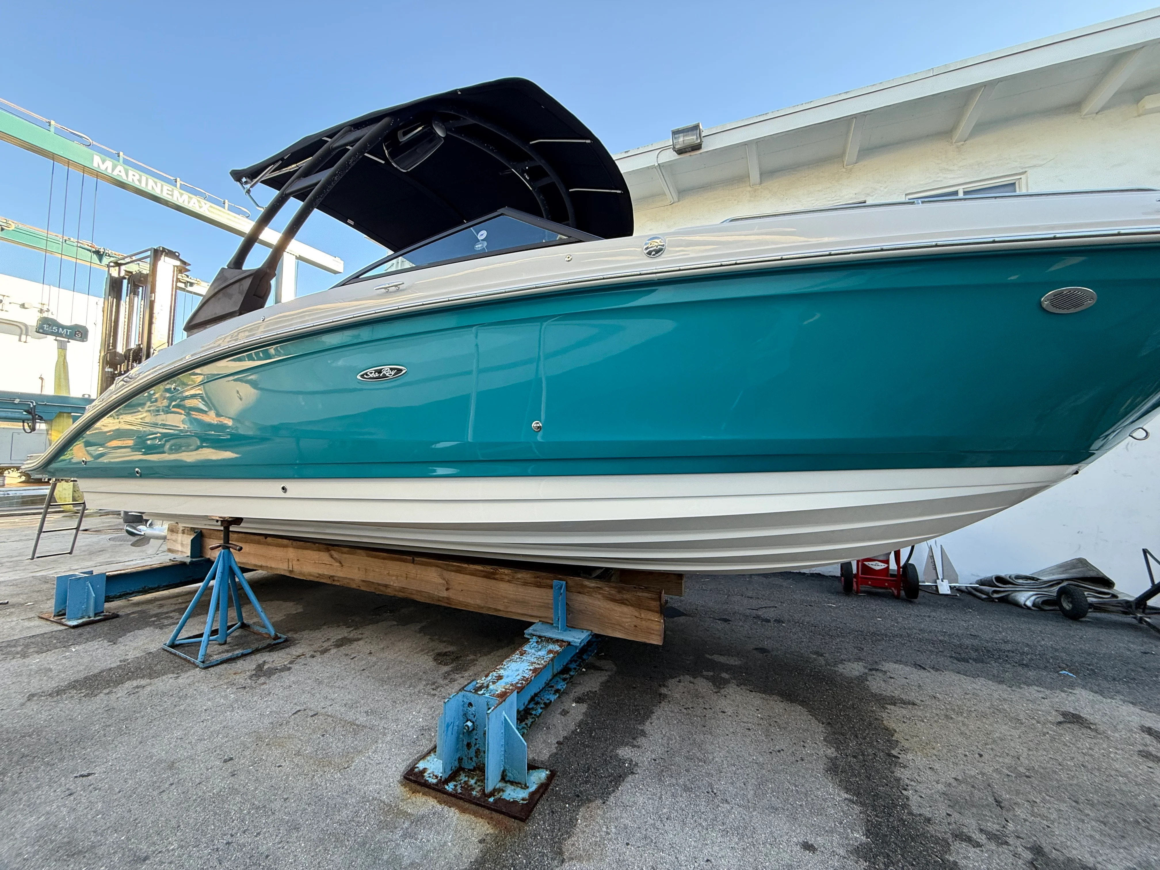 2024 Sea Ray SDX 270 Outboard Image Thumbnail #1