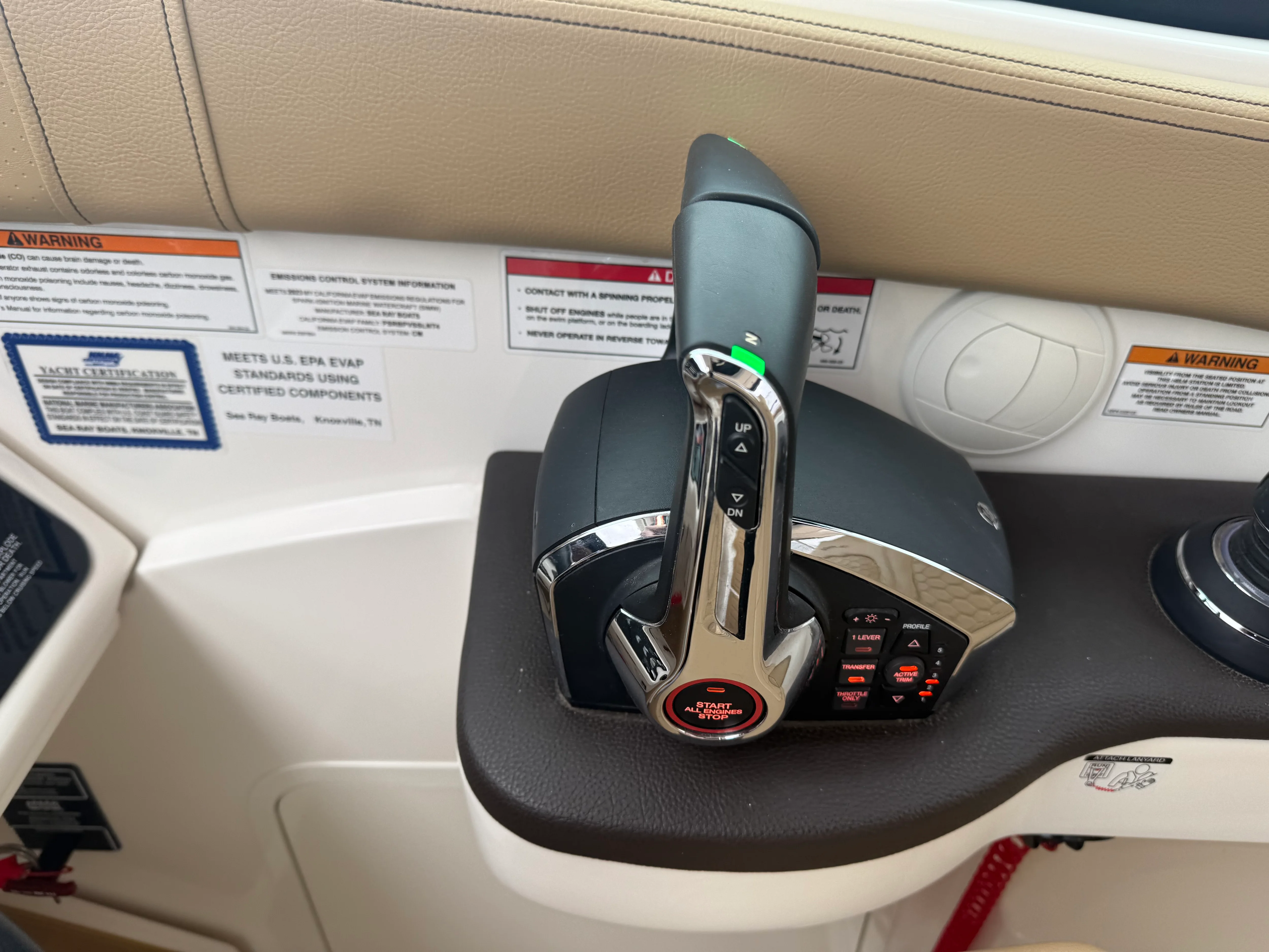 2023 Sea Ray 320 DA Image Thumbnail #42