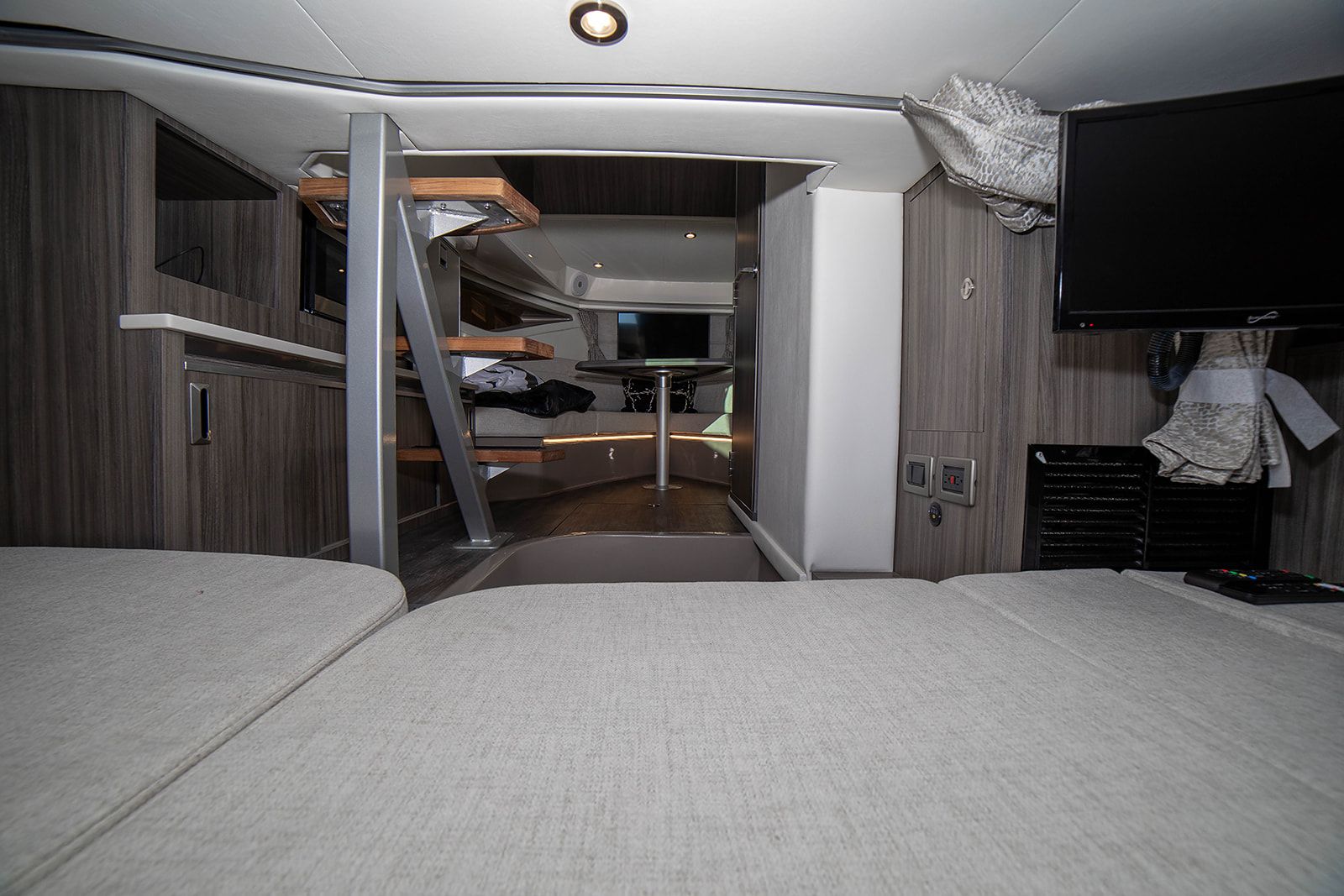 2025 Sea Ray 320 DA-OB Image Thumbnail #58