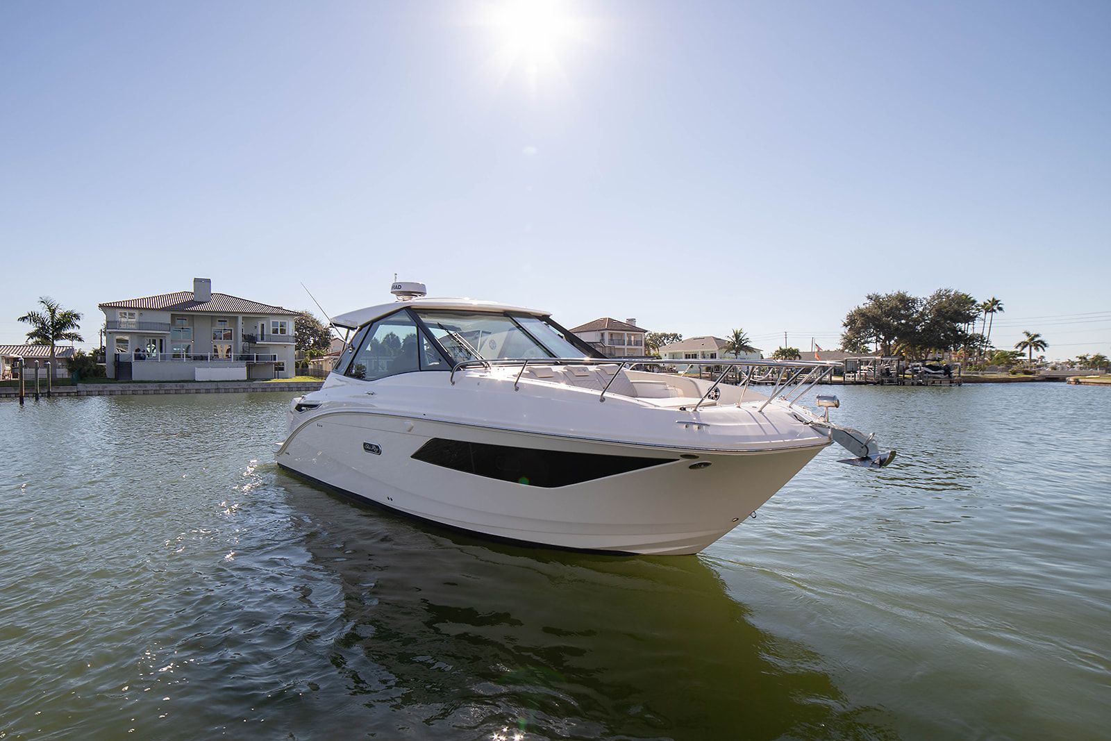 2025 Sea Ray 320 DA-OB Image Thumbnail #9