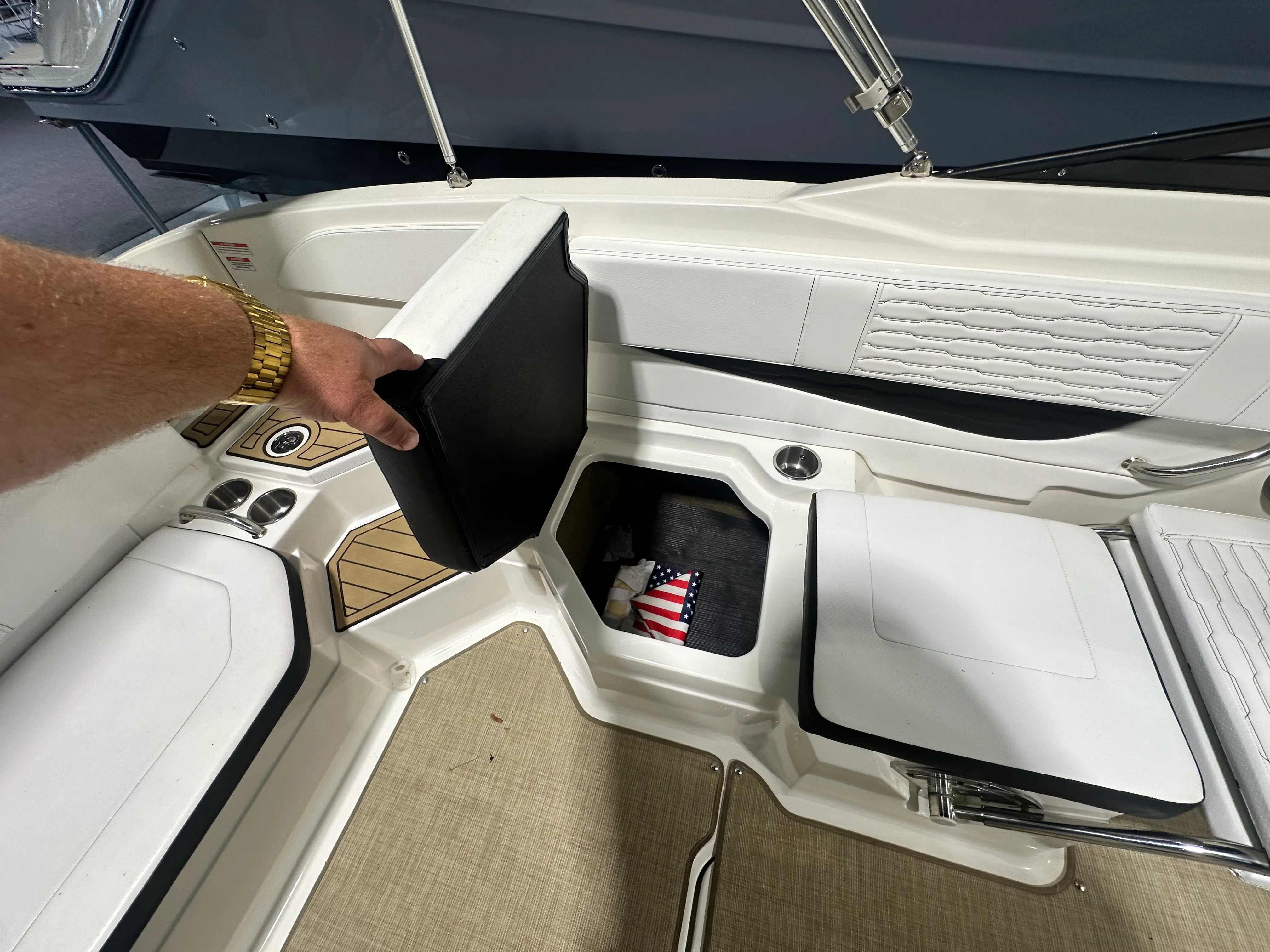 2023 Sea Ray 210 SPX Image Thumbnail #22