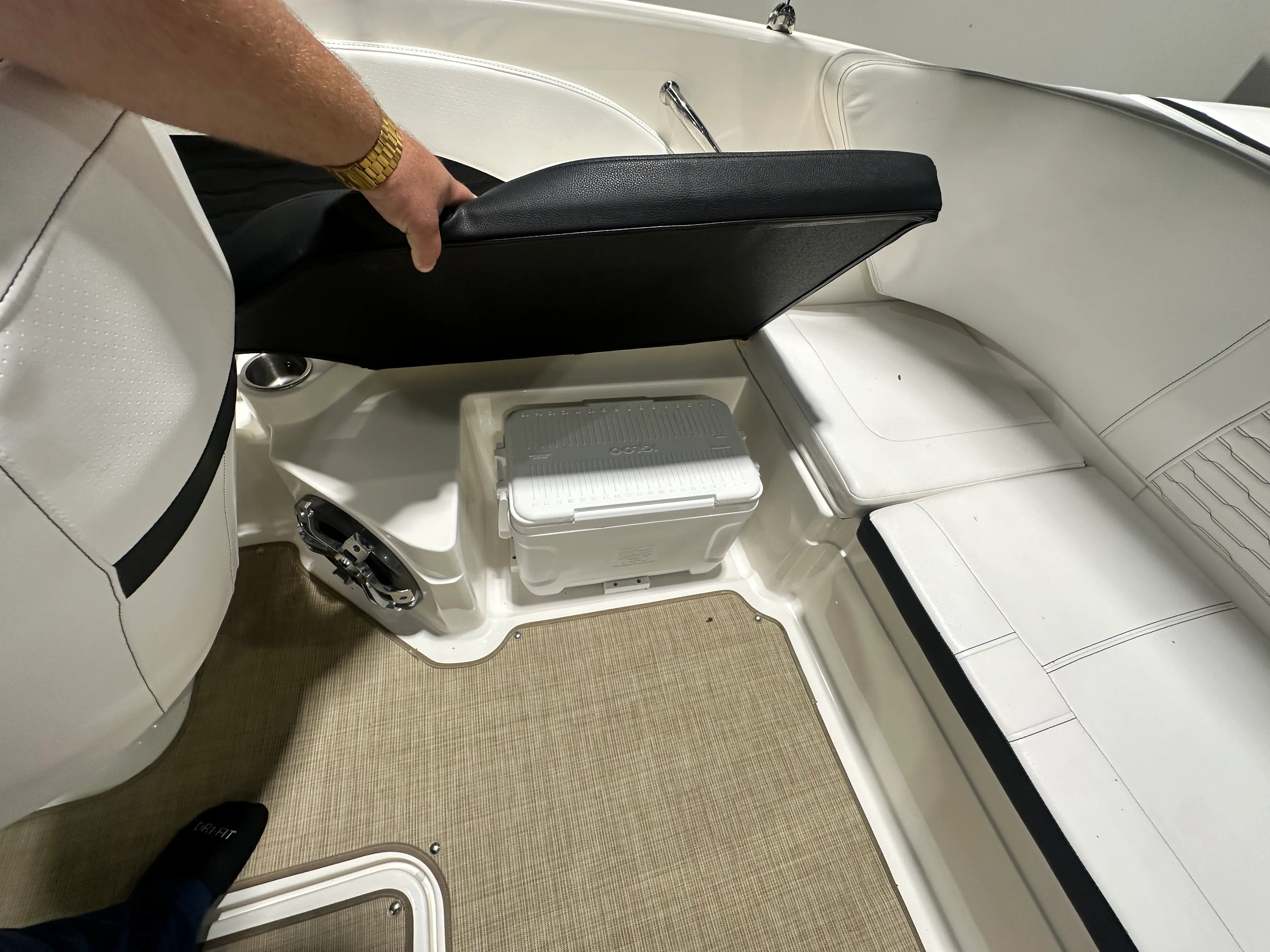 2023 Sea Ray 210 SPX Image Thumbnail #21