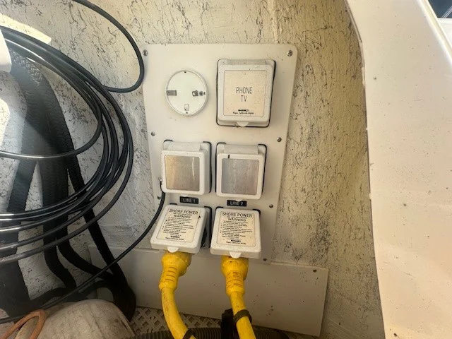 2006 Sea Ray 38 Sundancer Image Thumbnail #6