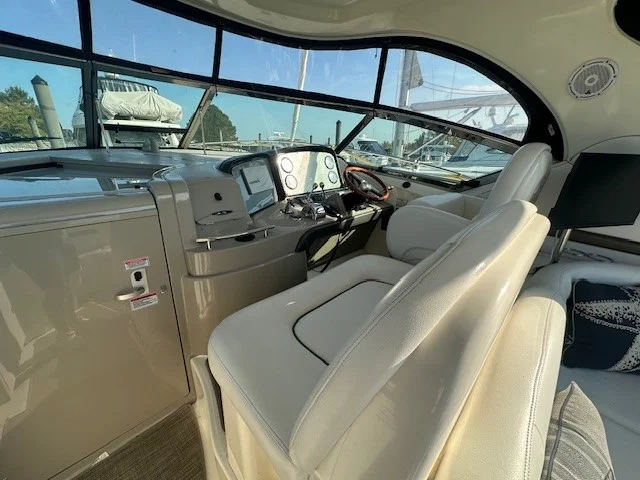 2006 Sea Ray 38 Sundancer Image Thumbnail #11
