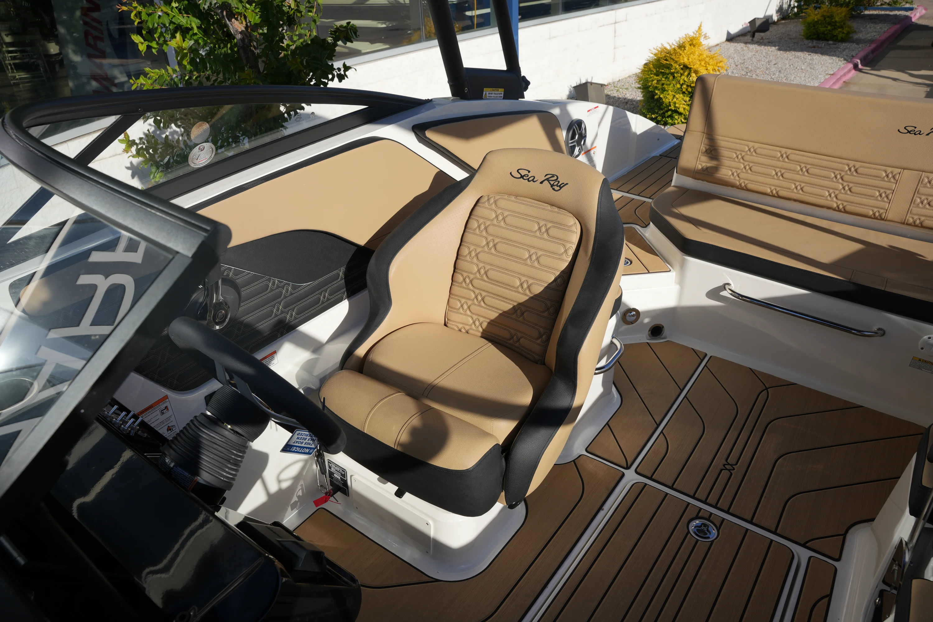 2026 Sea Ray SPX 210 Image Thumbnail #19