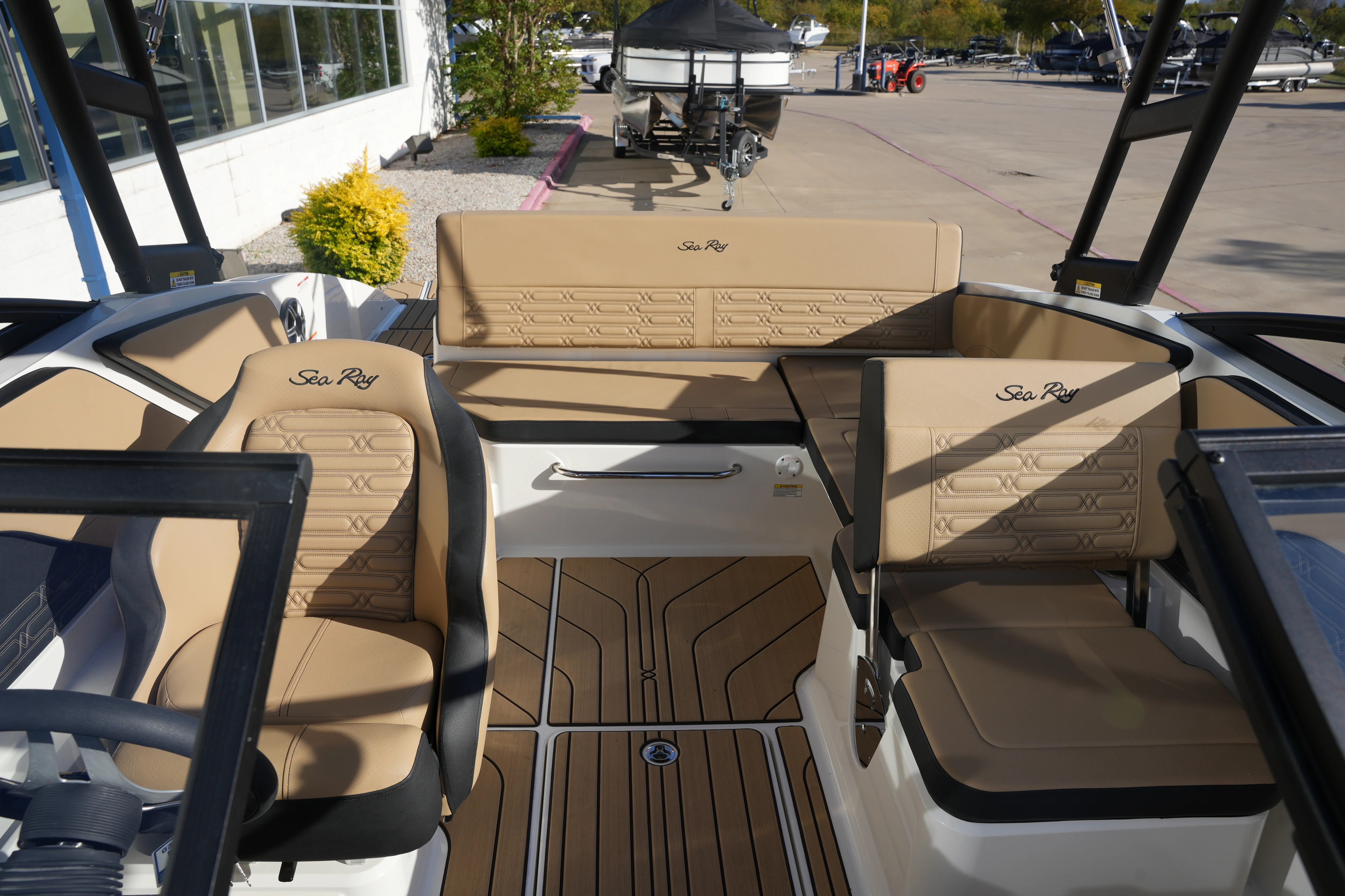 2026 Sea Ray SPX 210 Image Thumbnail #9