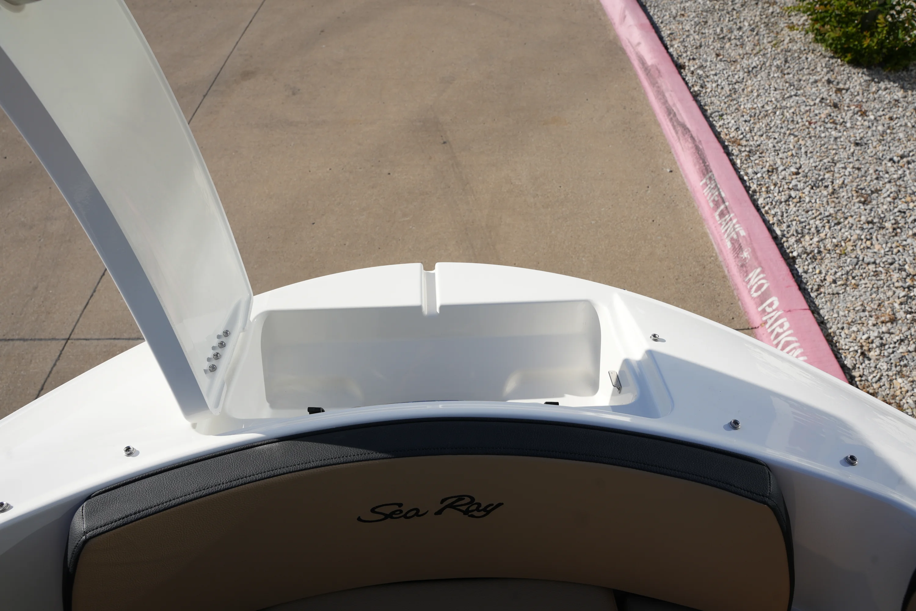 2026 Sea Ray SPX 210 Image Thumbnail #28