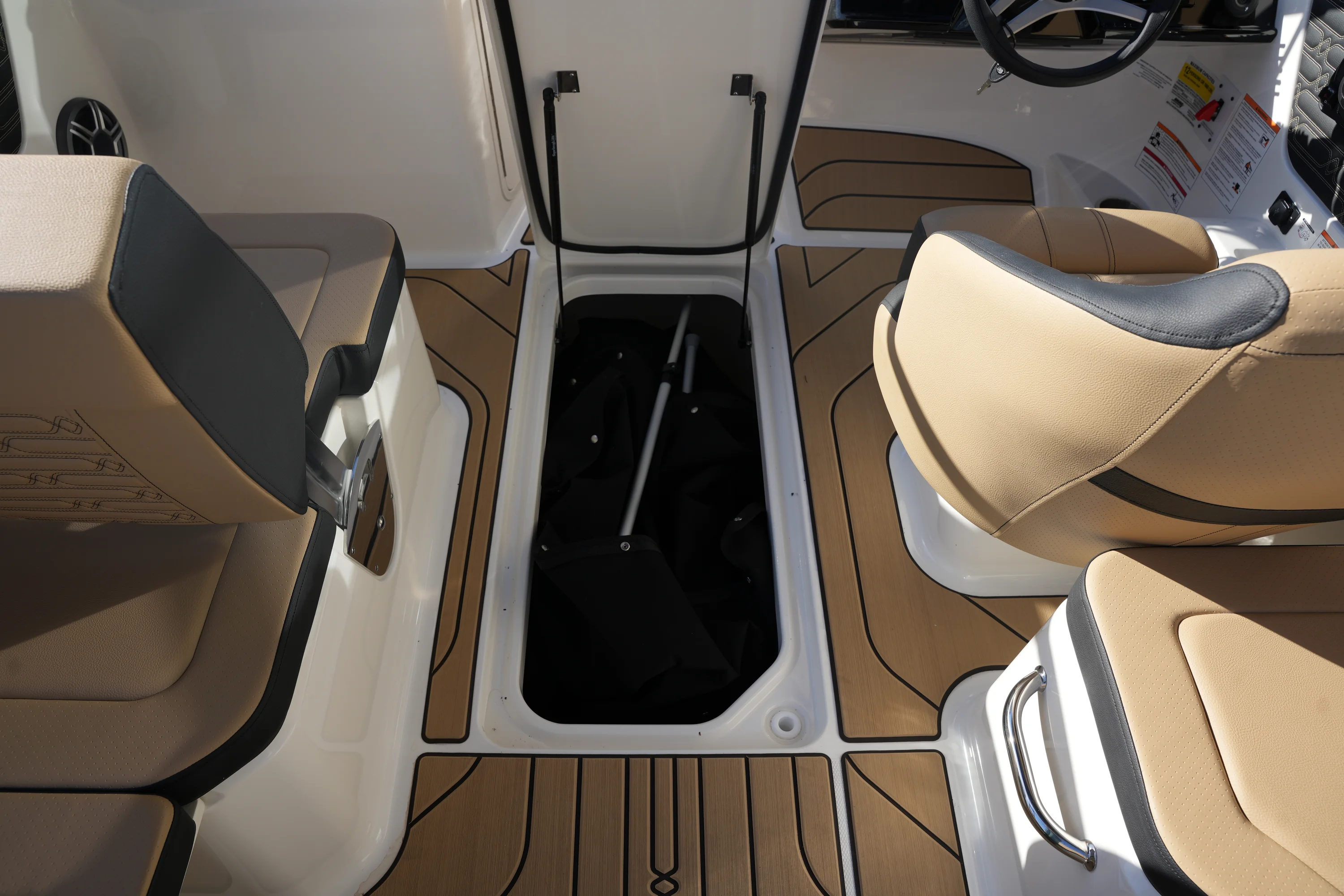 2026 Sea Ray SPX 210 Image Thumbnail #29